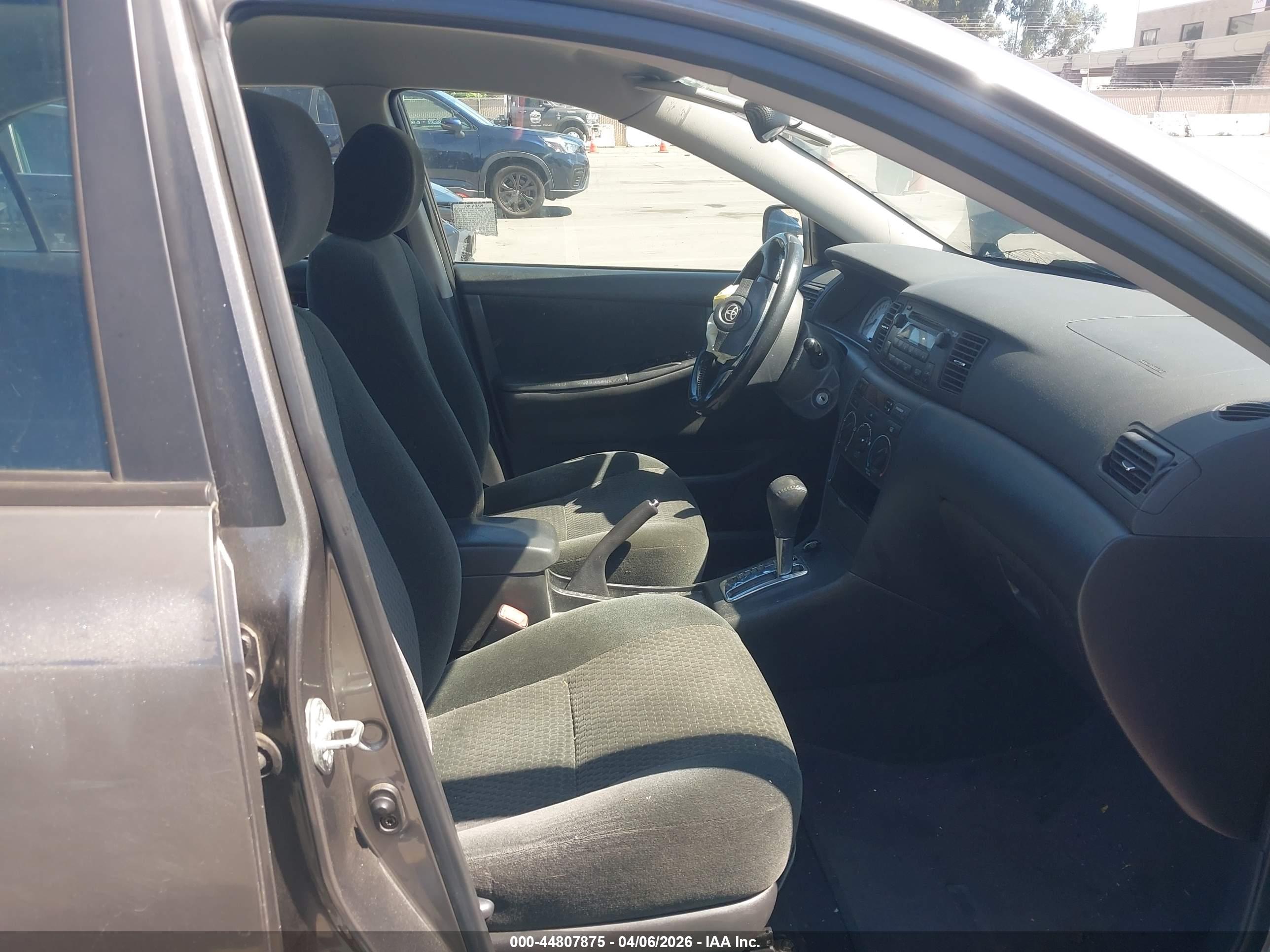 TOYOTA COROLLA image 5