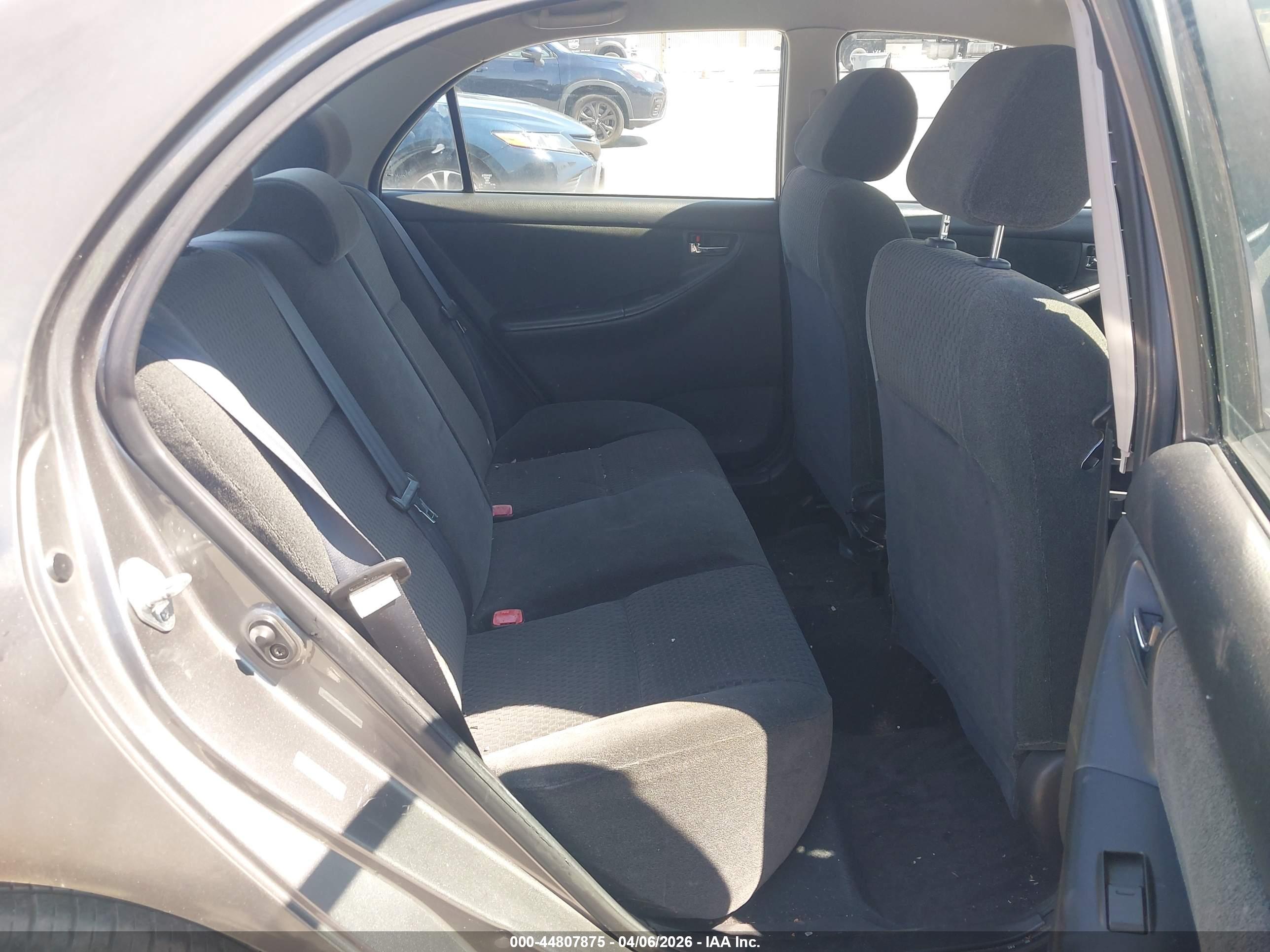 TOYOTA COROLLA image 8