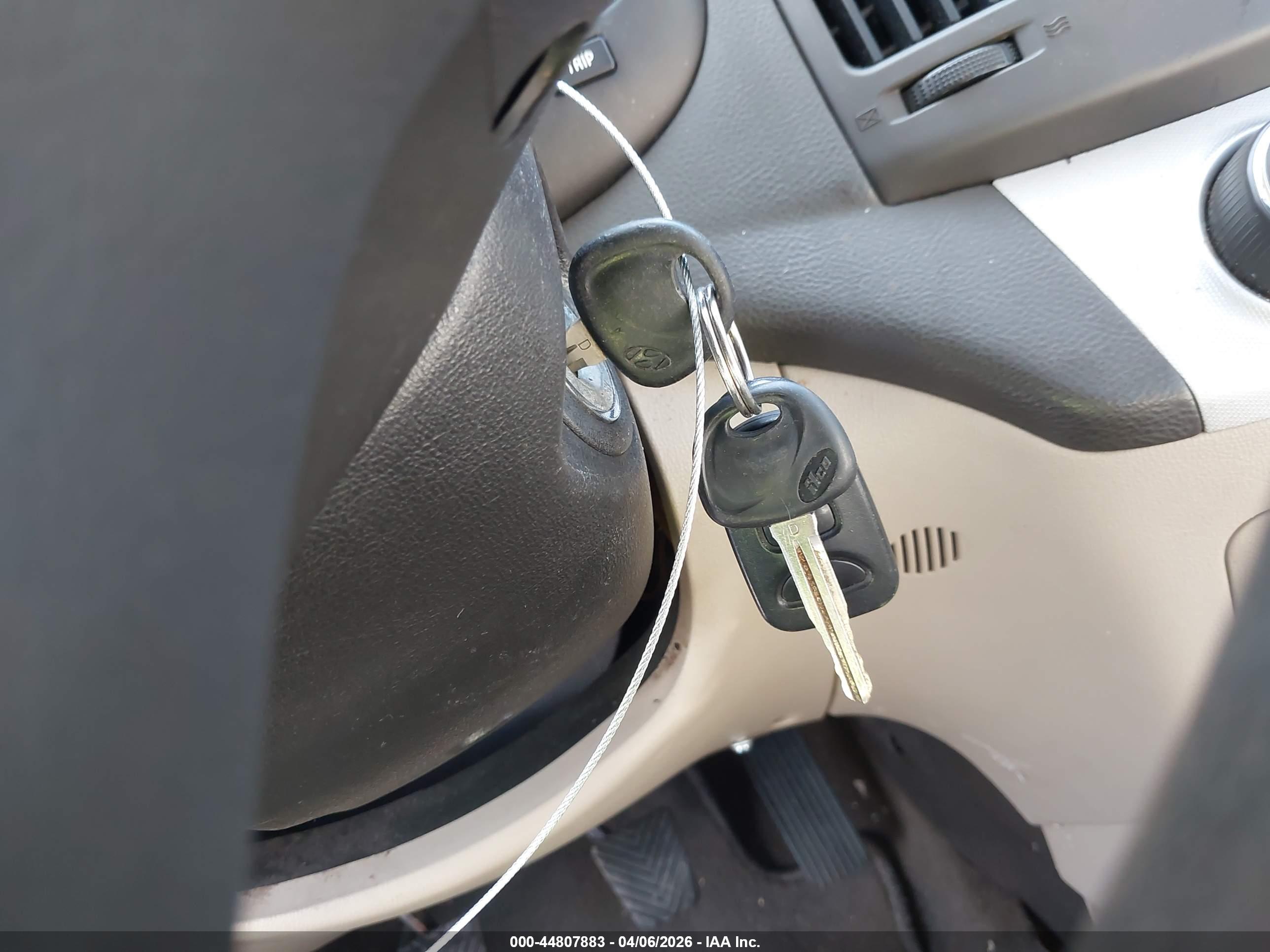 HYUNDAI ELANTRA image 11