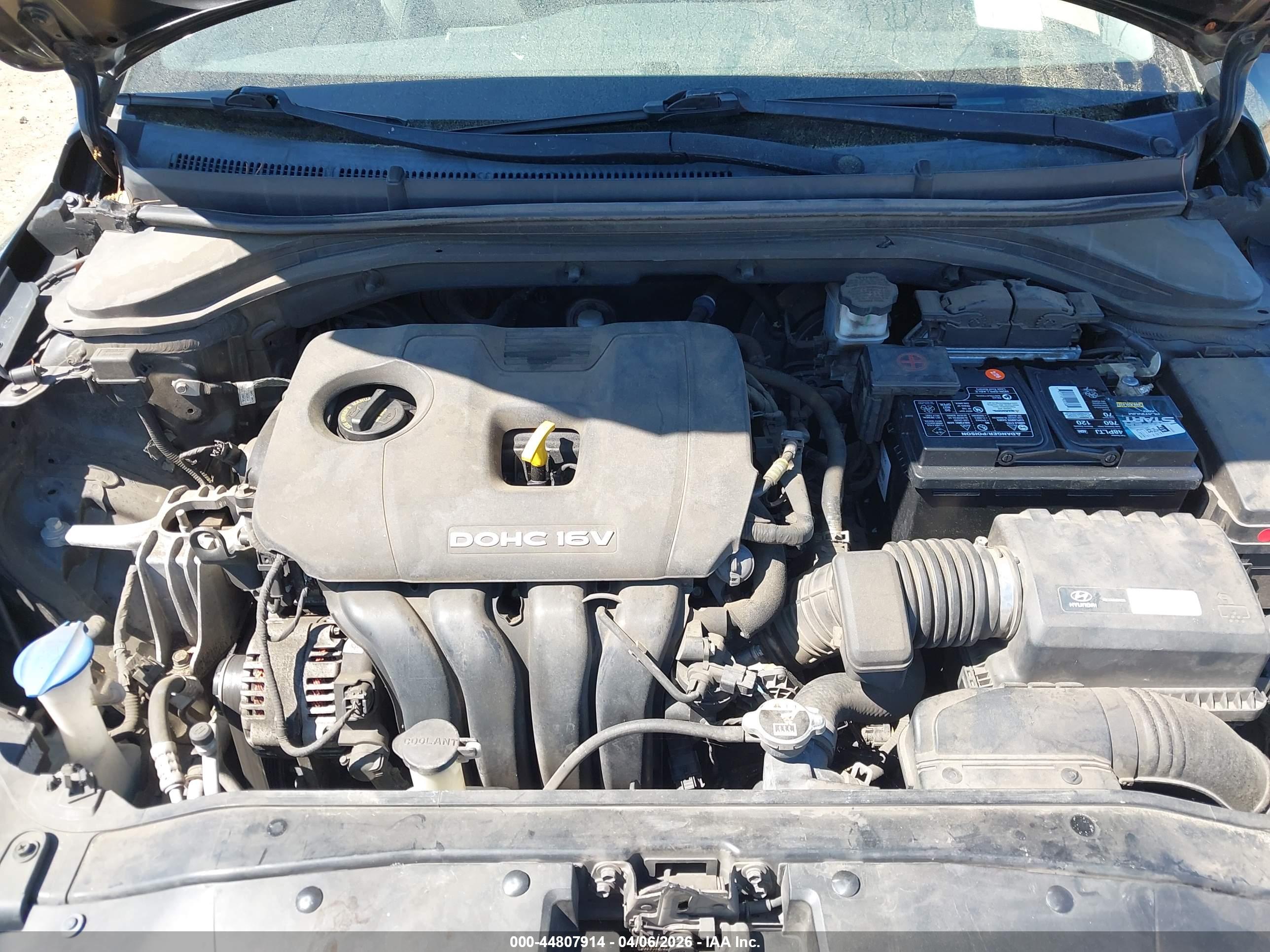 HYUNDAI ELANTRA image 10