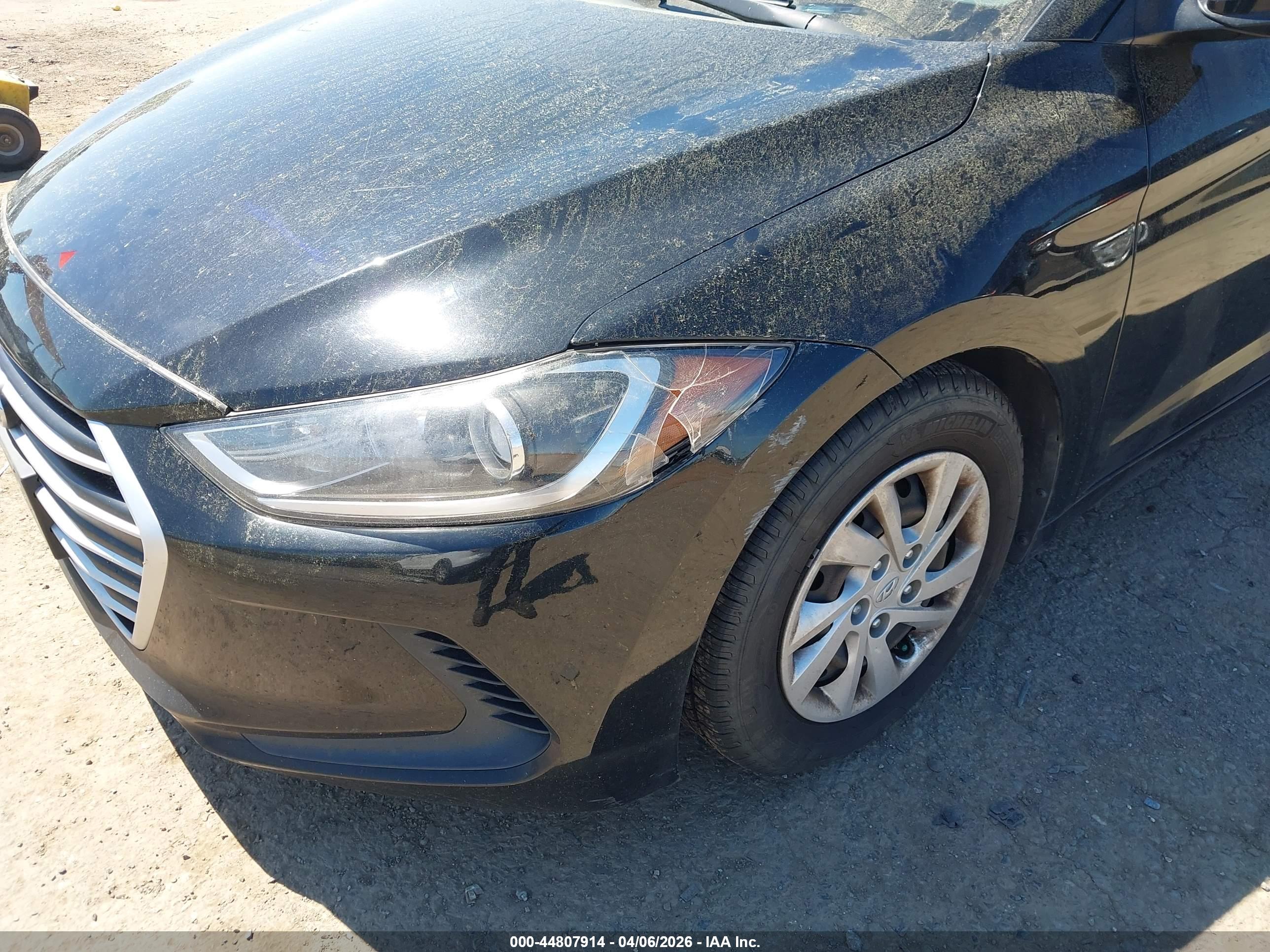 HYUNDAI ELANTRA image 6