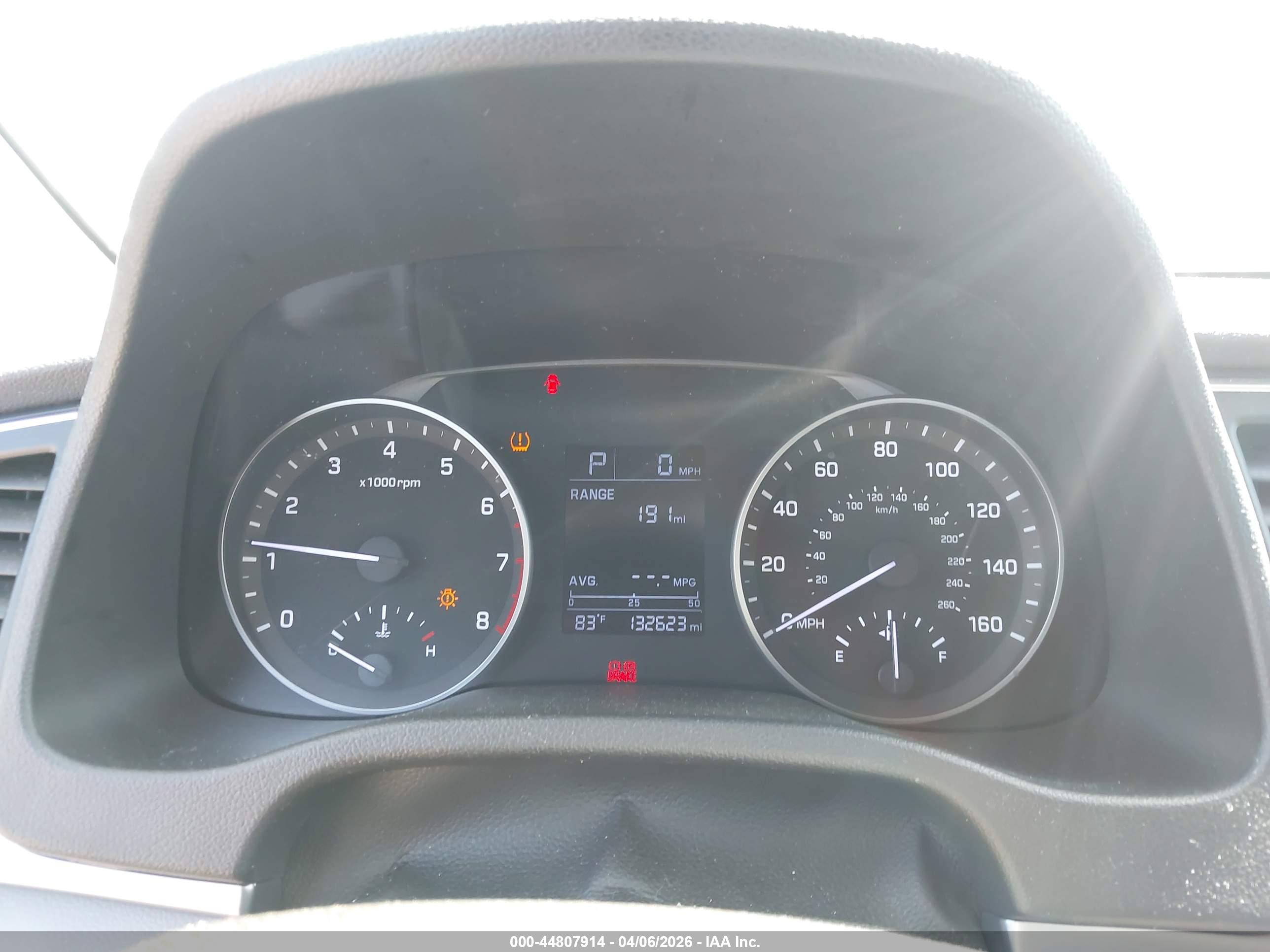 HYUNDAI ELANTRA image 7