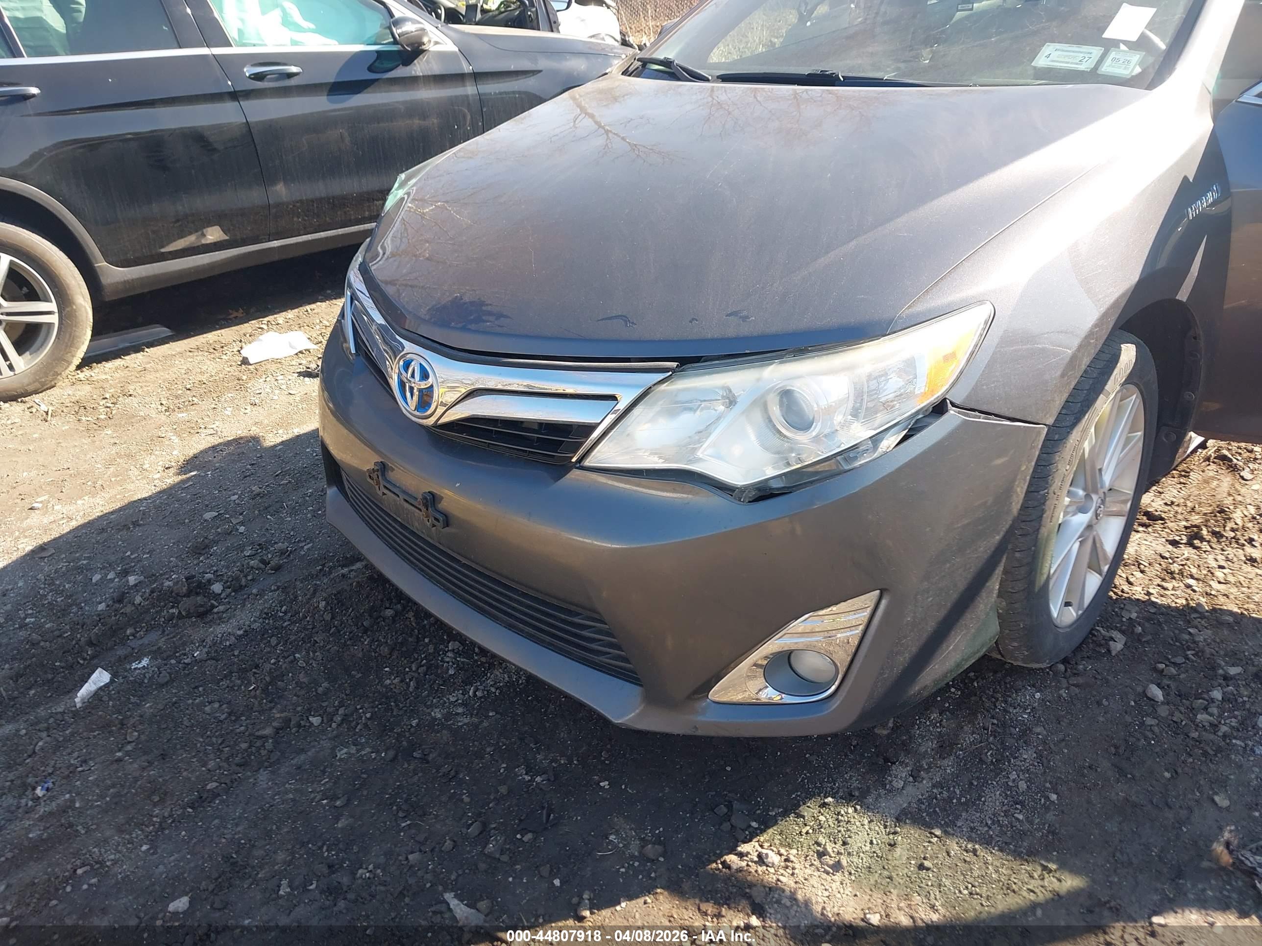 TOYOTA CAMRY image 6
