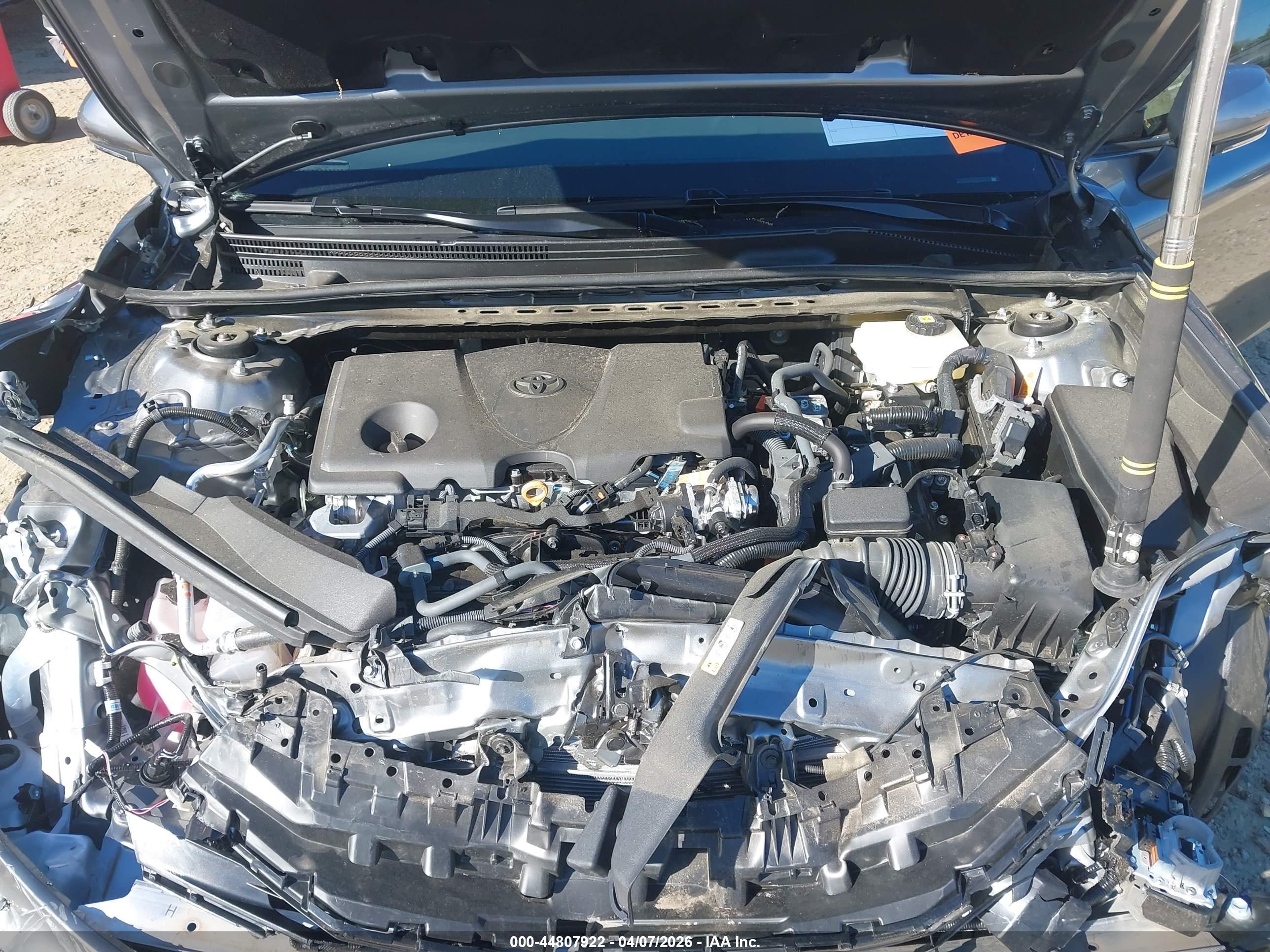 TOYOTA CAMRY image 10