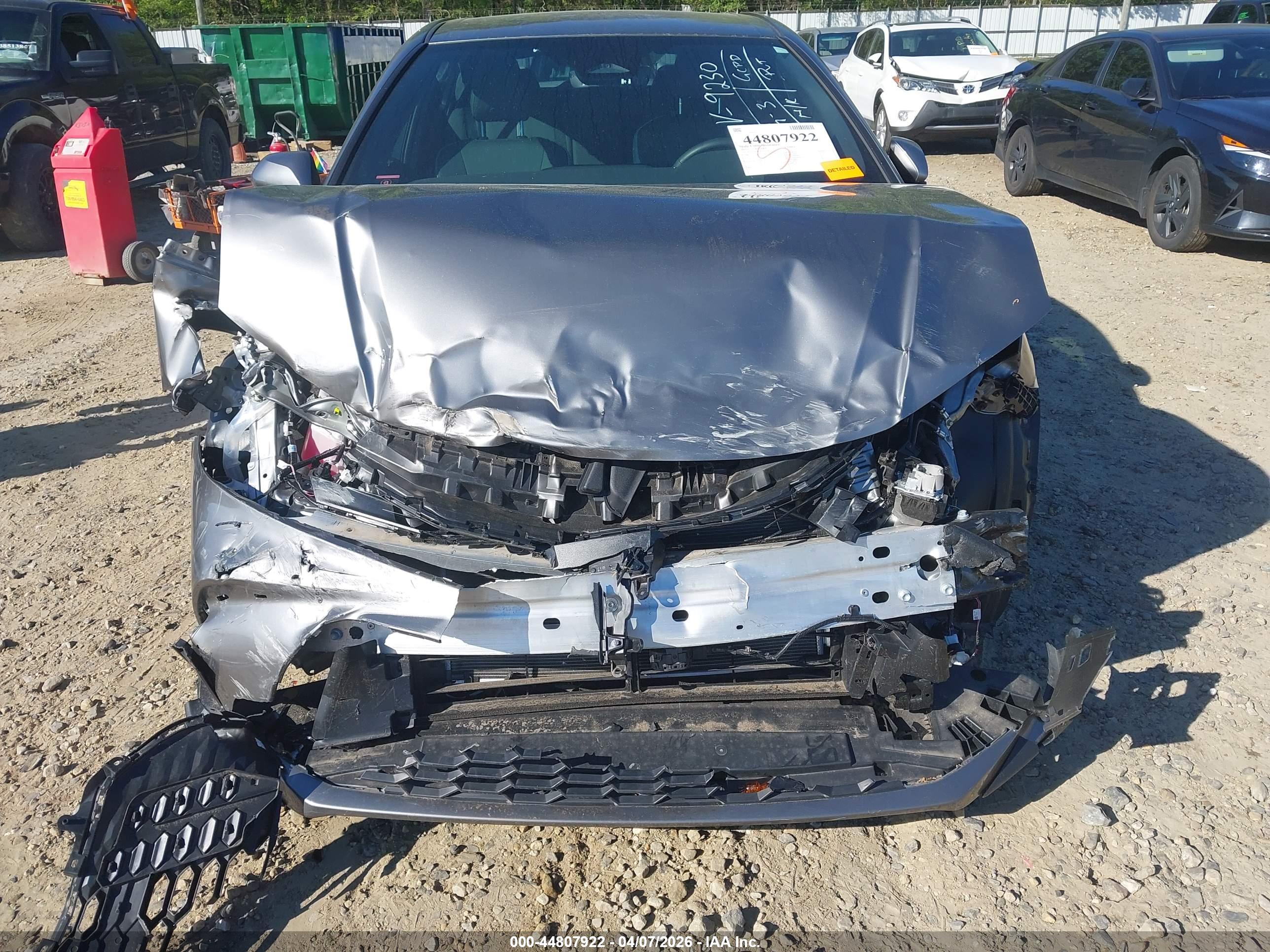 TOYOTA CAMRY image 6