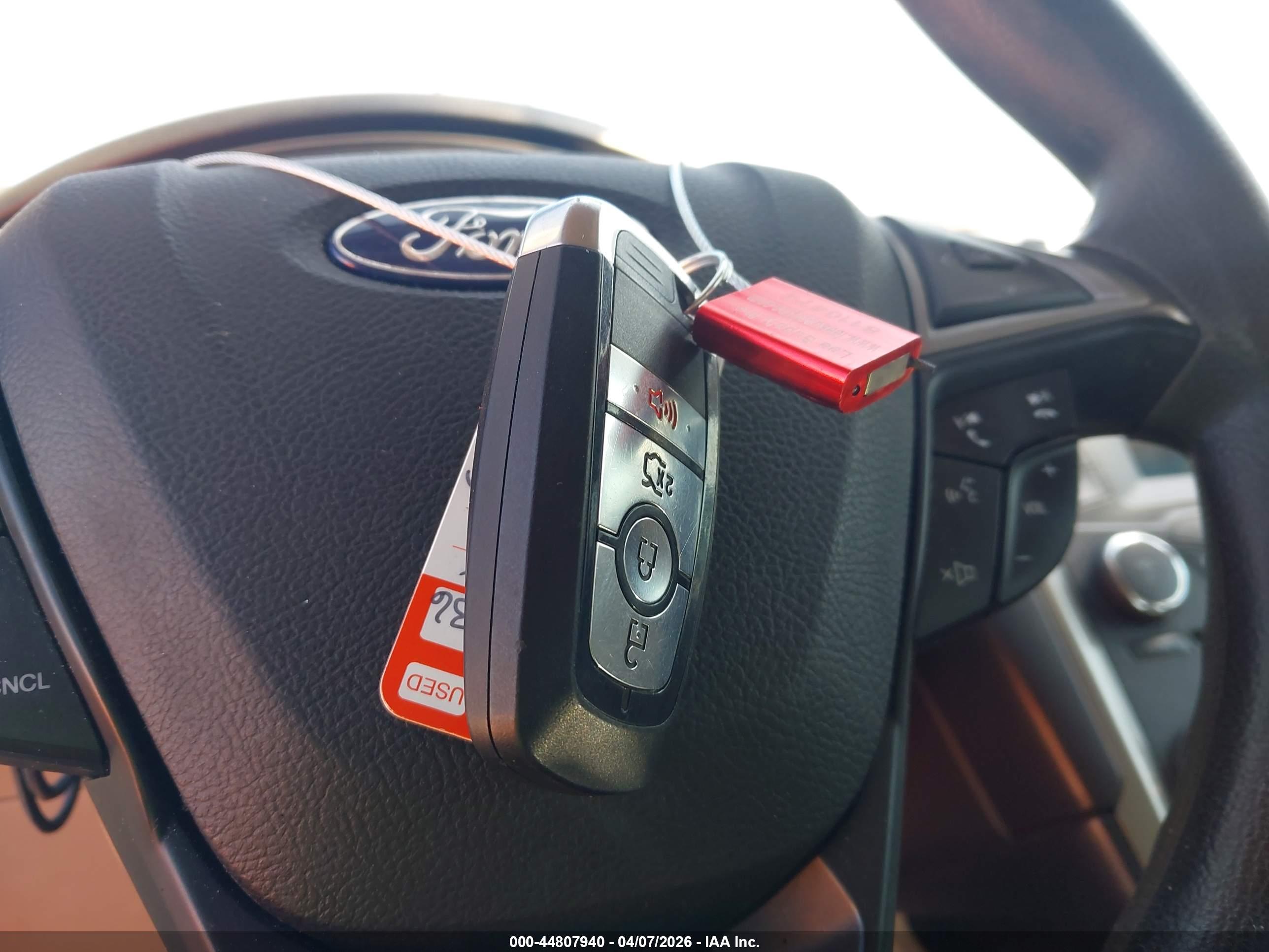 FORD FUSION image 11
