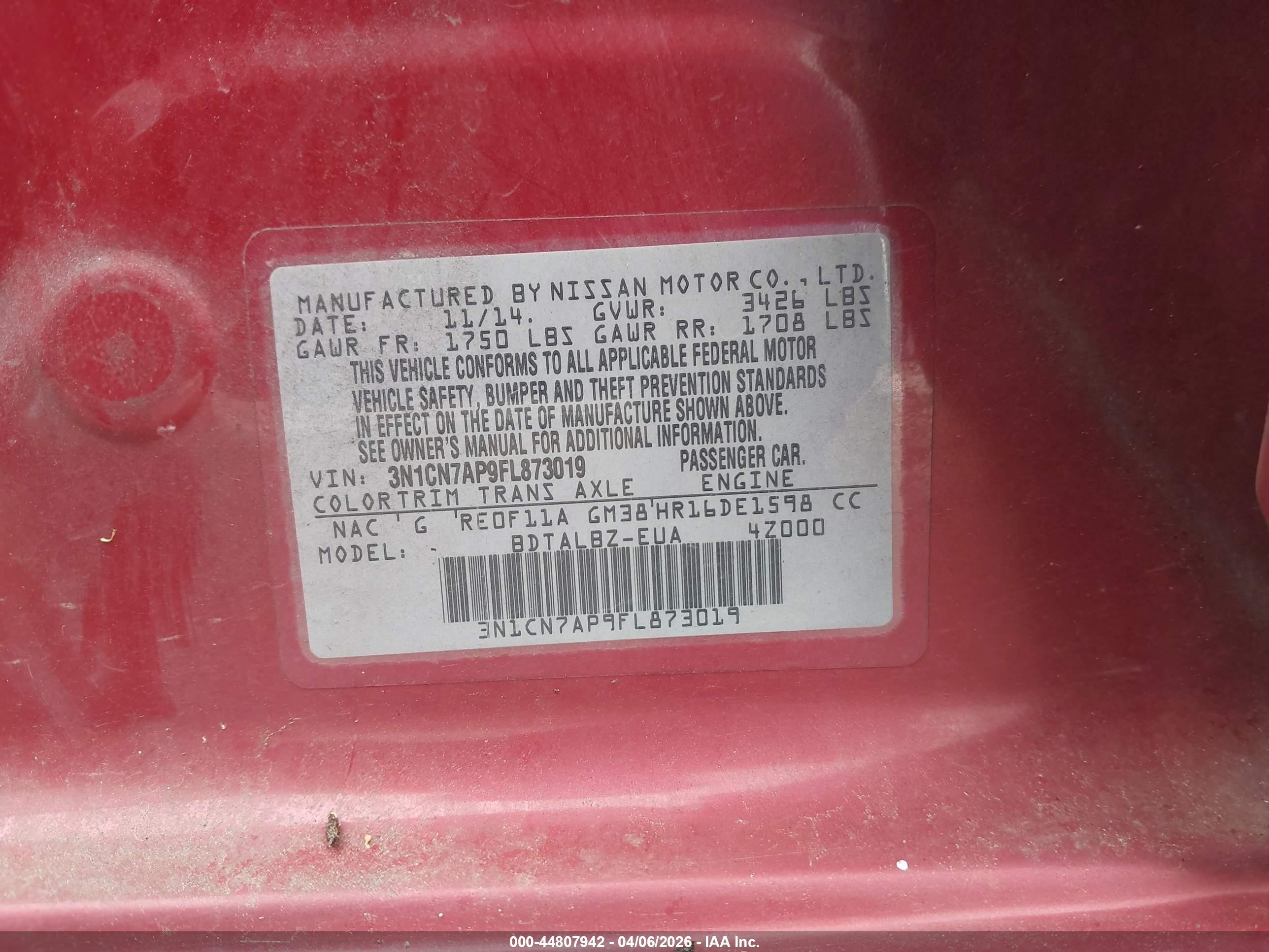 NISSAN VERSA image 9