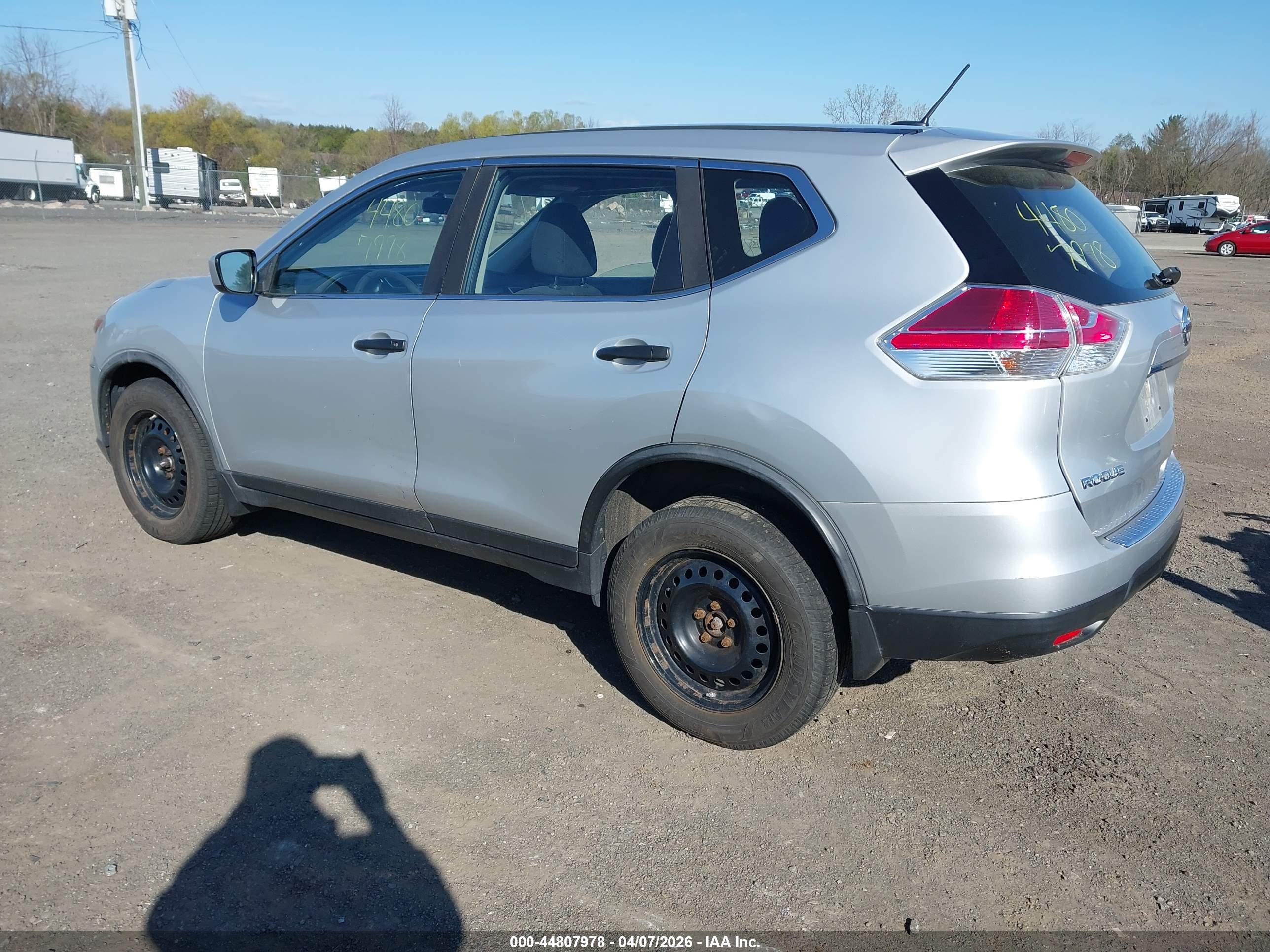NISSAN ROGUE image 3