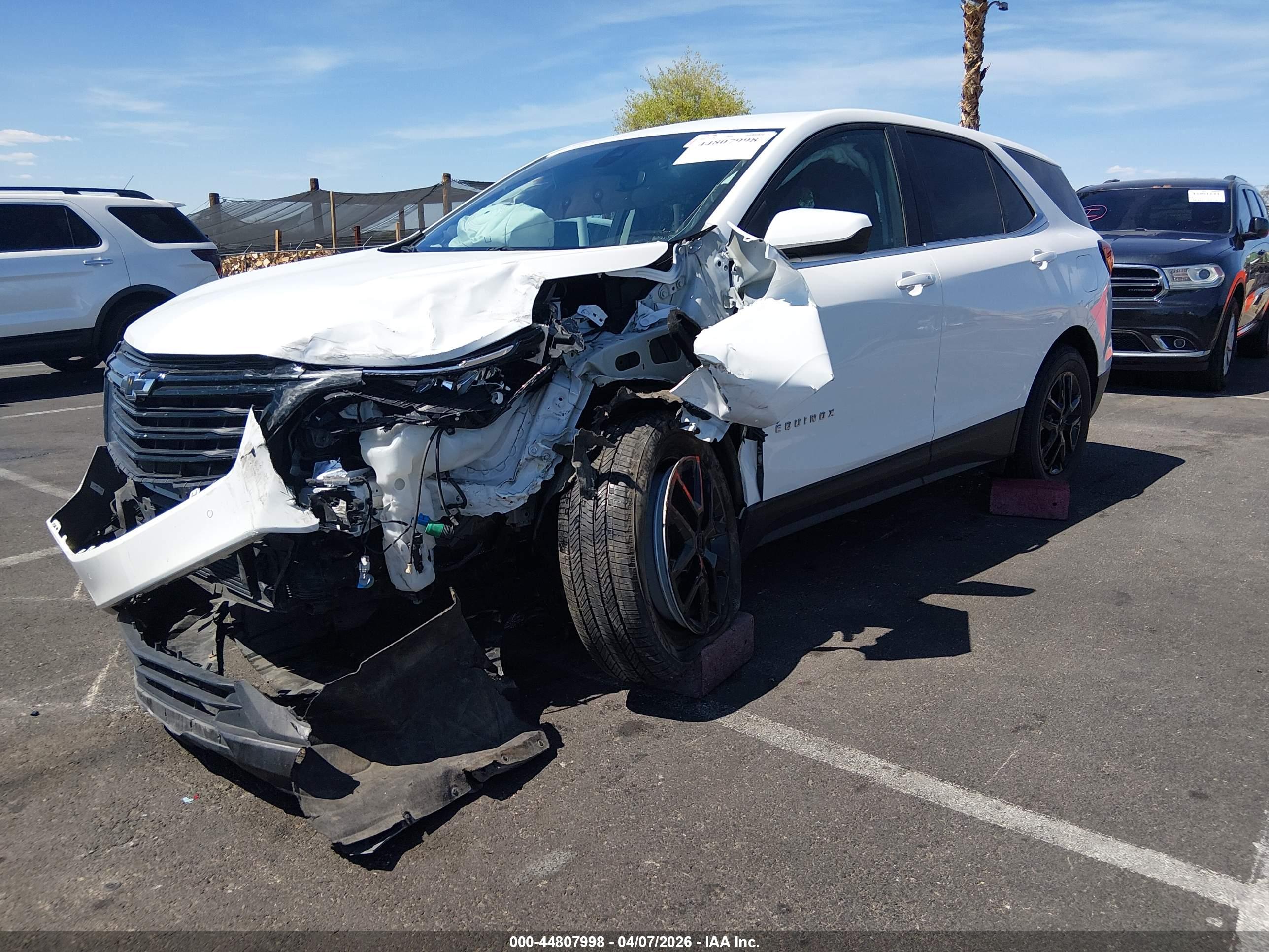 CHEVROLET EQUINOX image 2
