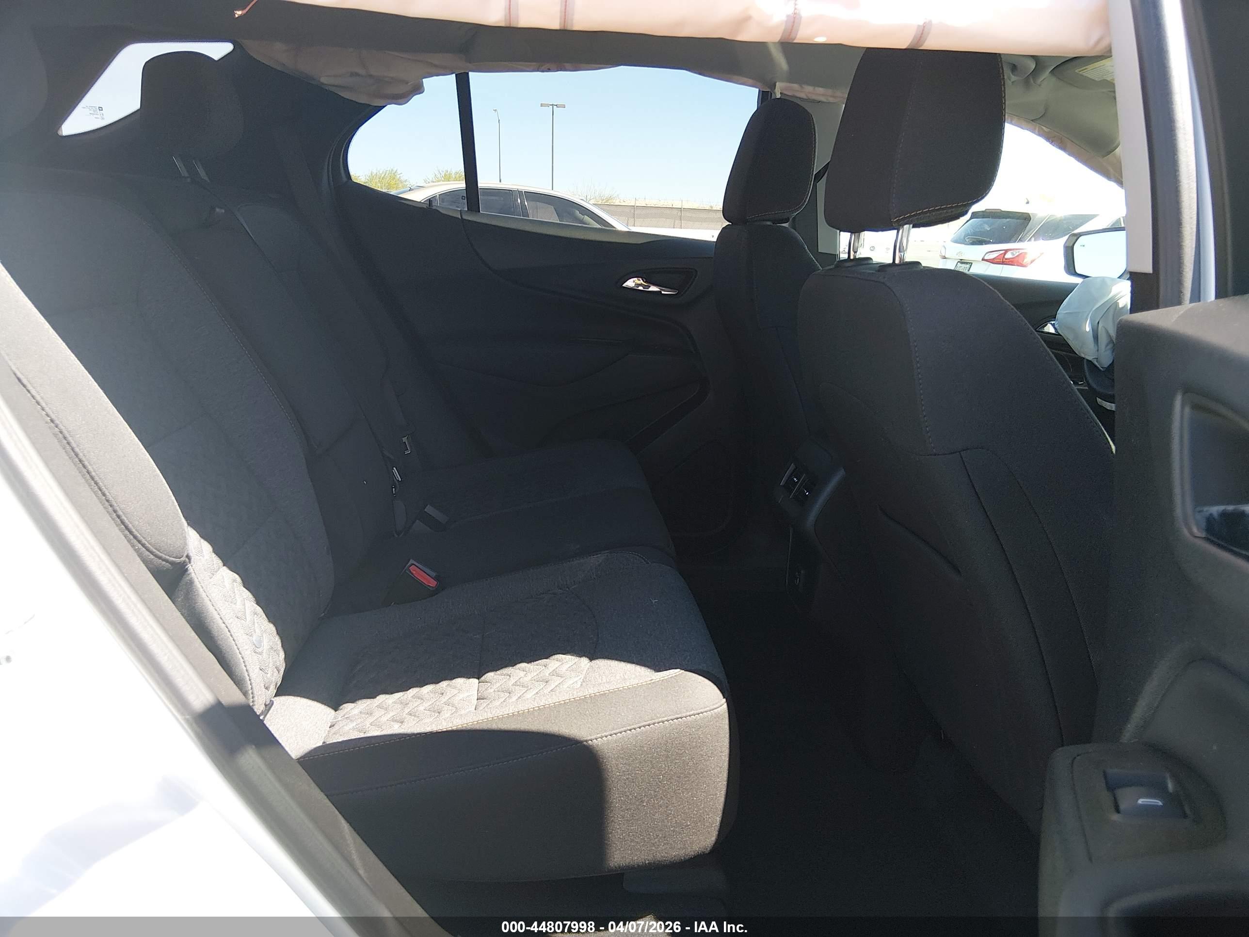 CHEVROLET EQUINOX image 8