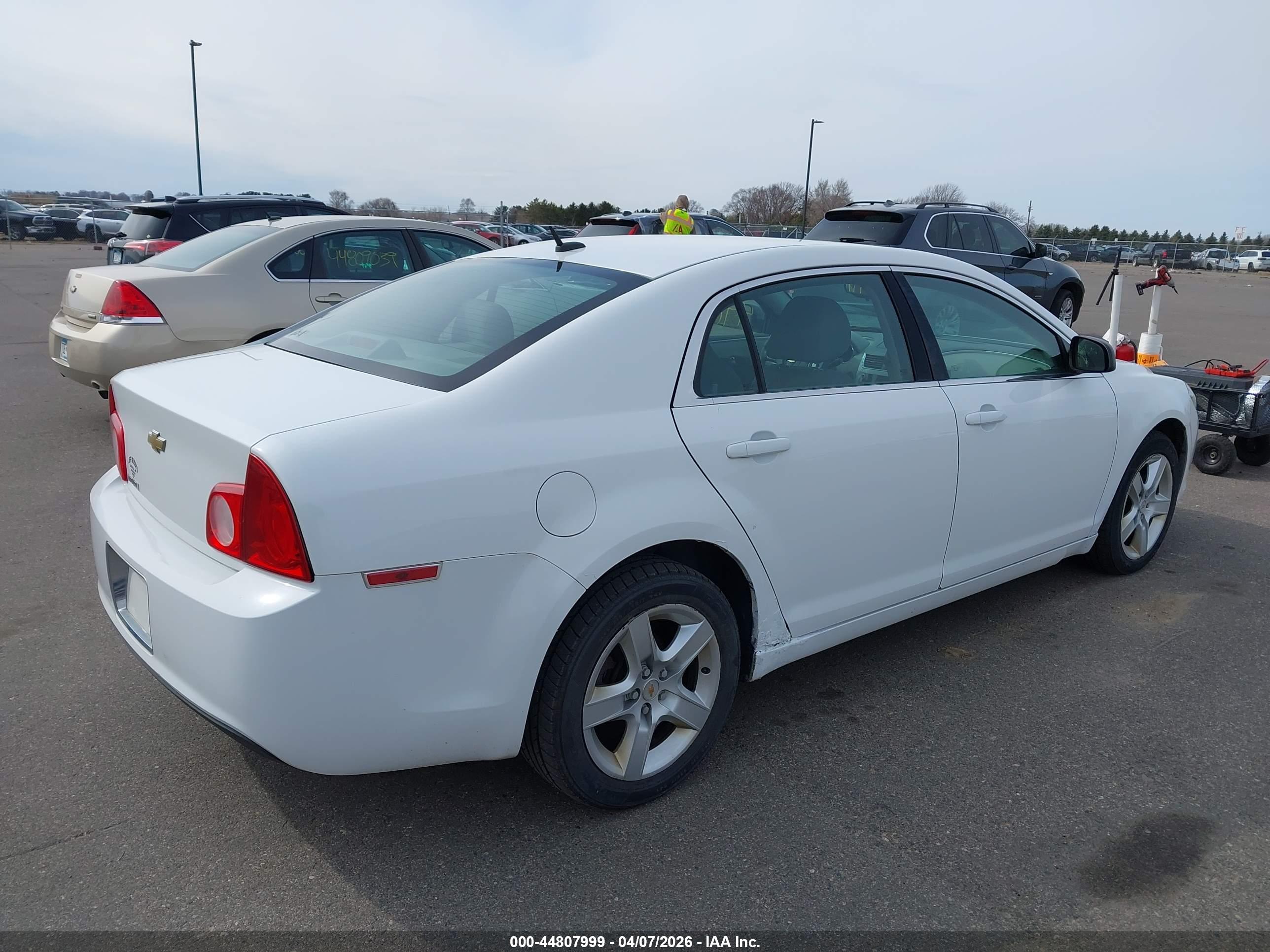 CHEVROLET MALIBU image 4