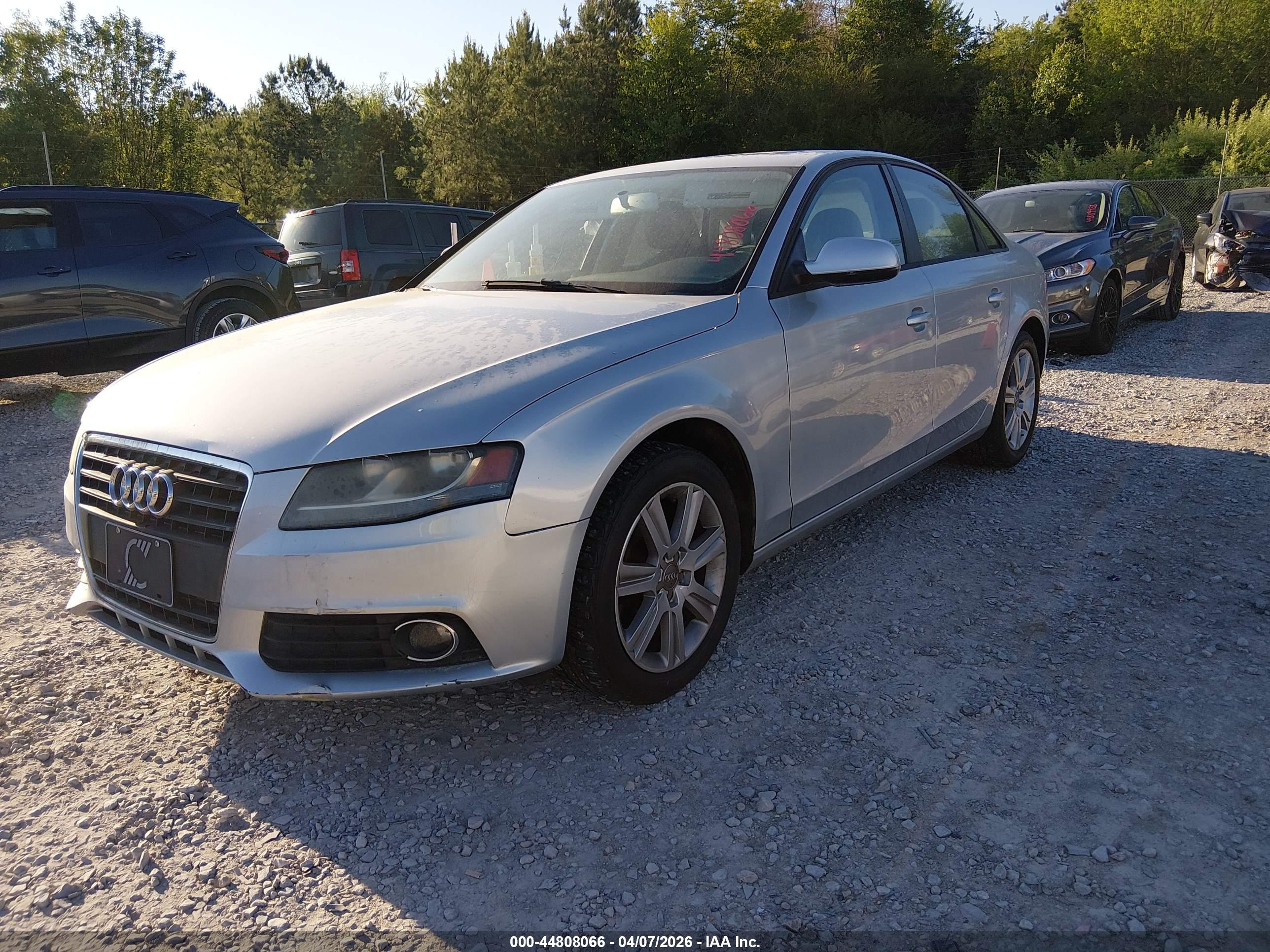 AUDI A4 image 2