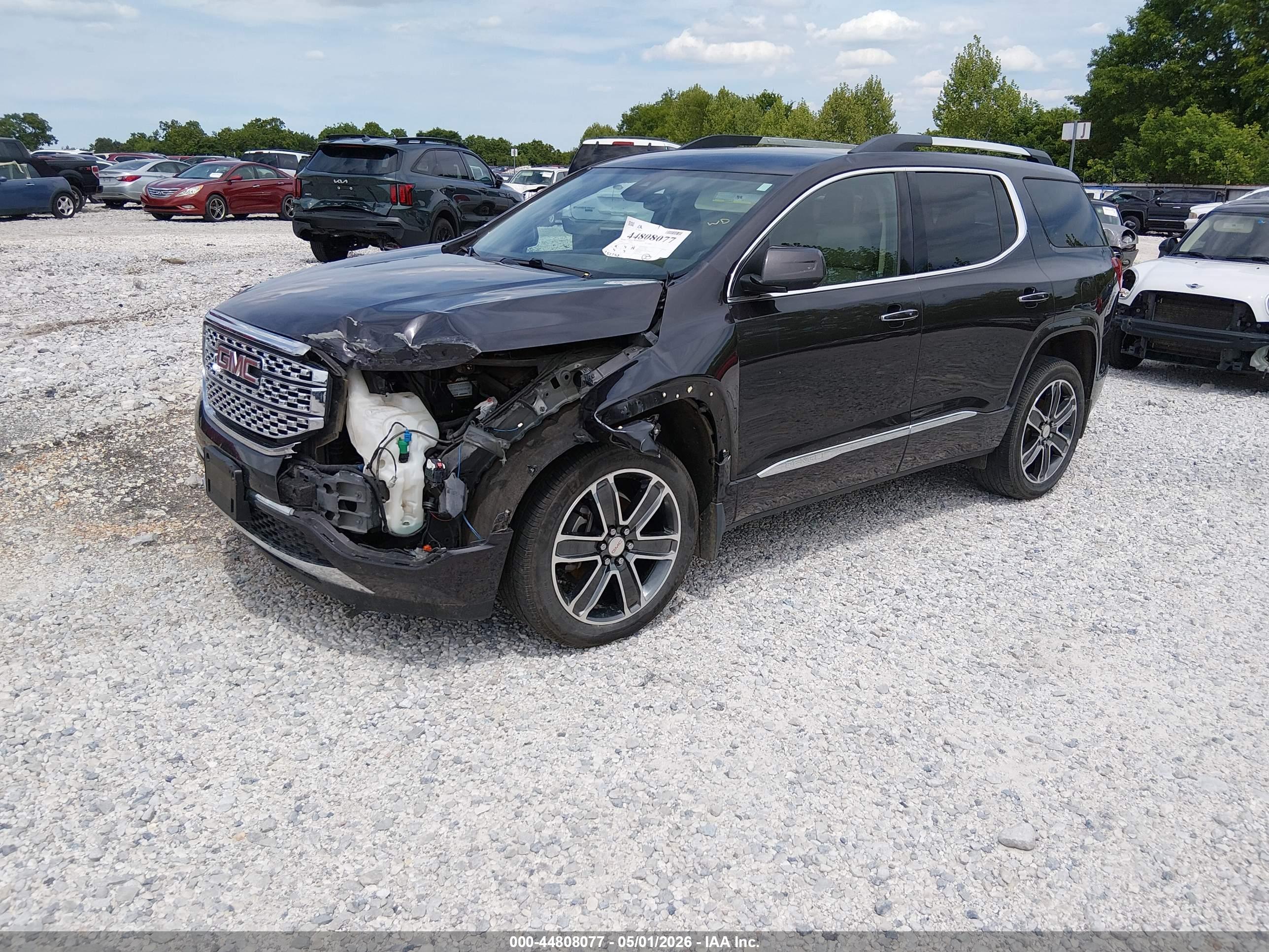 GMC ACADIA image 2