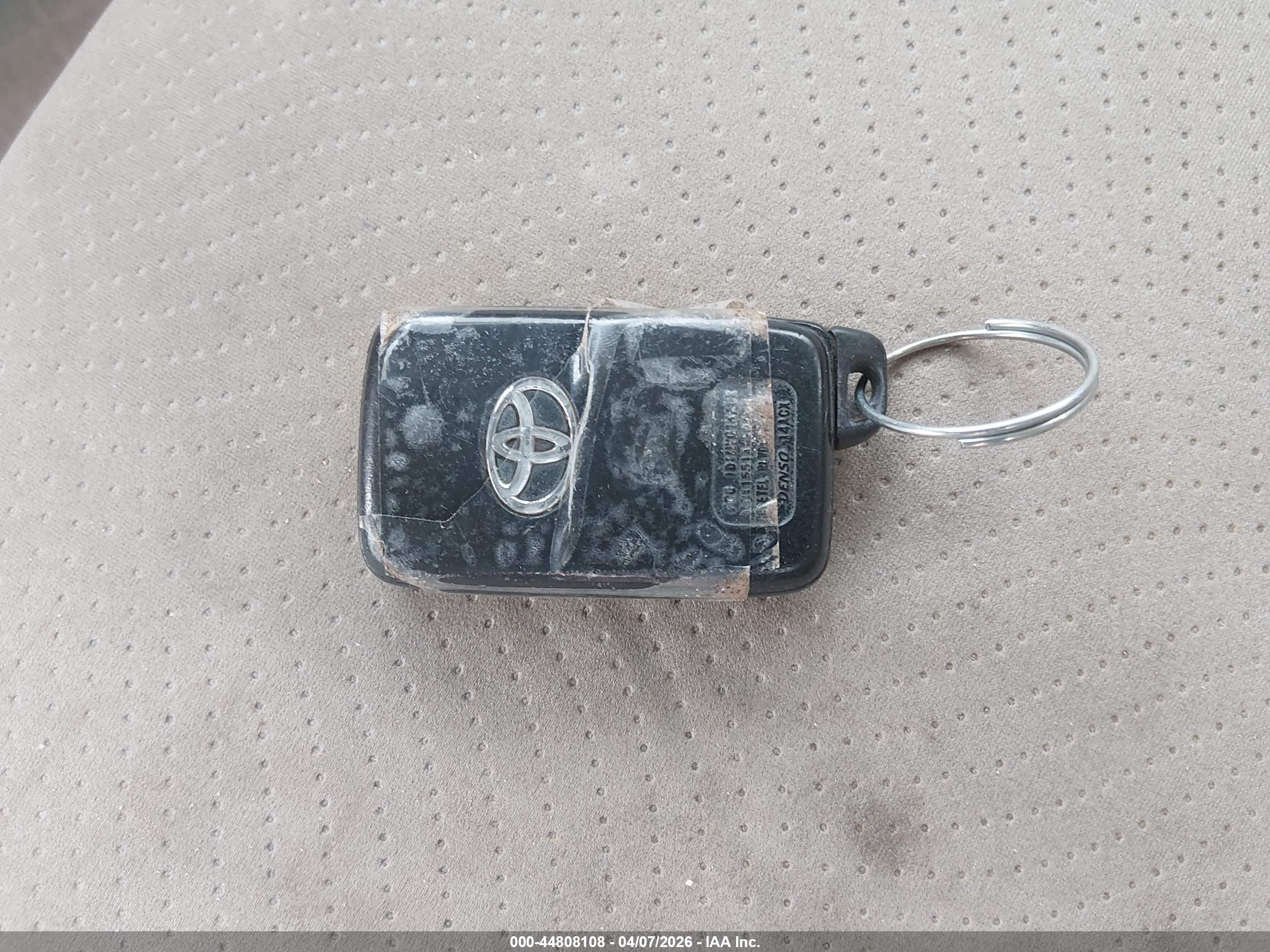 TOYOTA PRIUS image 11