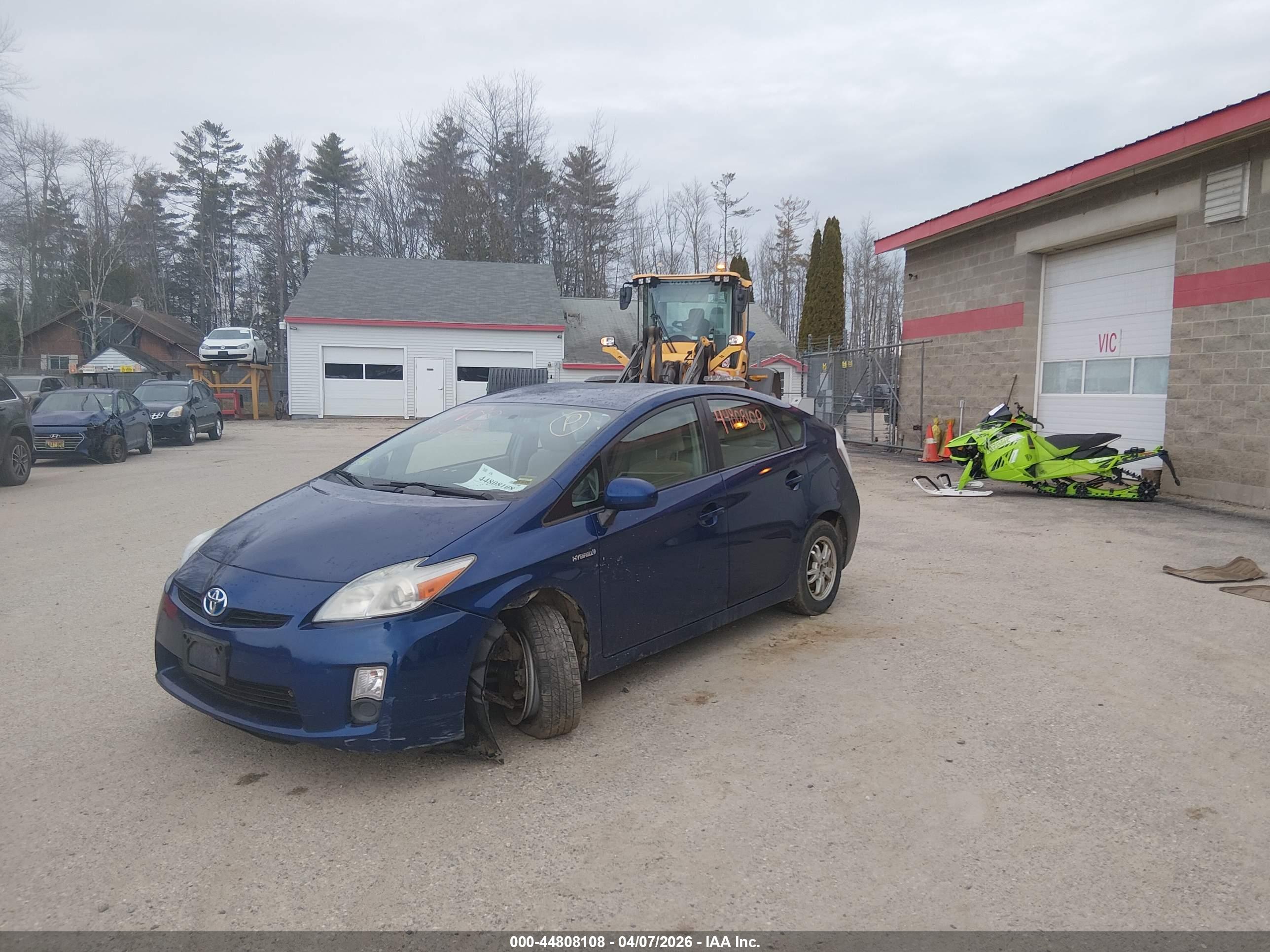 TOYOTA PRIUS image 2