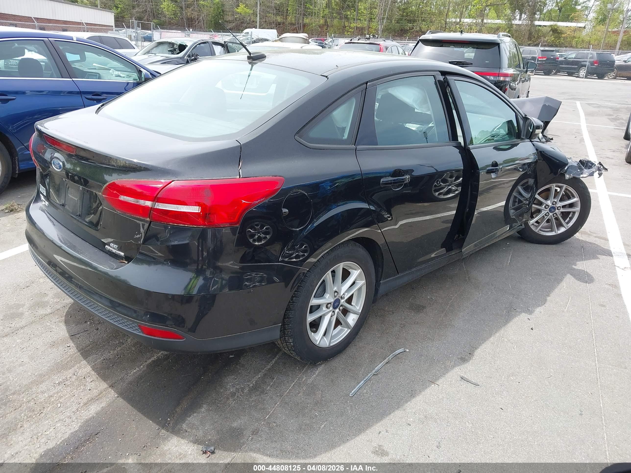 FORD FOCUS image 4