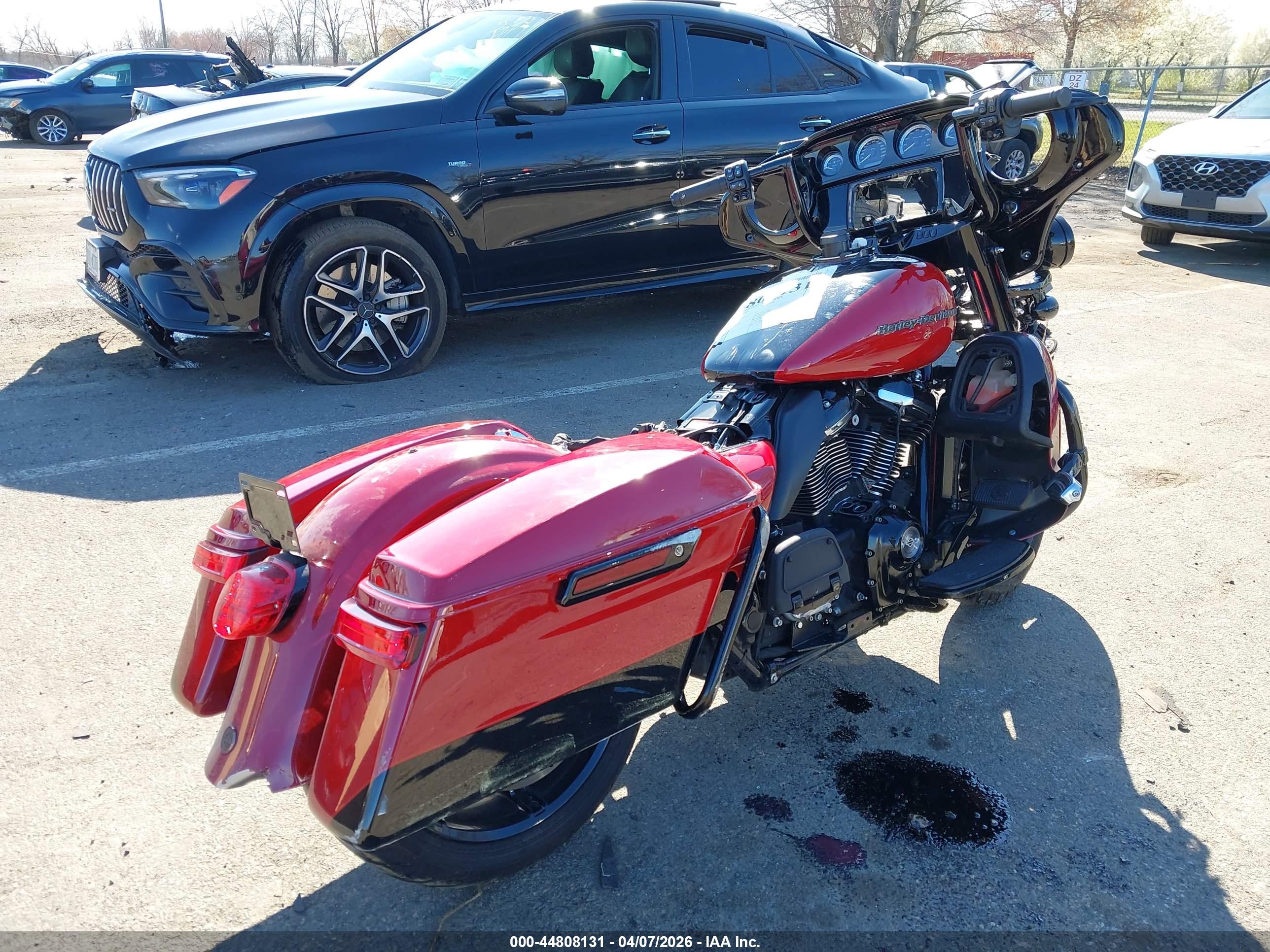 HARLEY-DAVIDSON FLHTK image 4