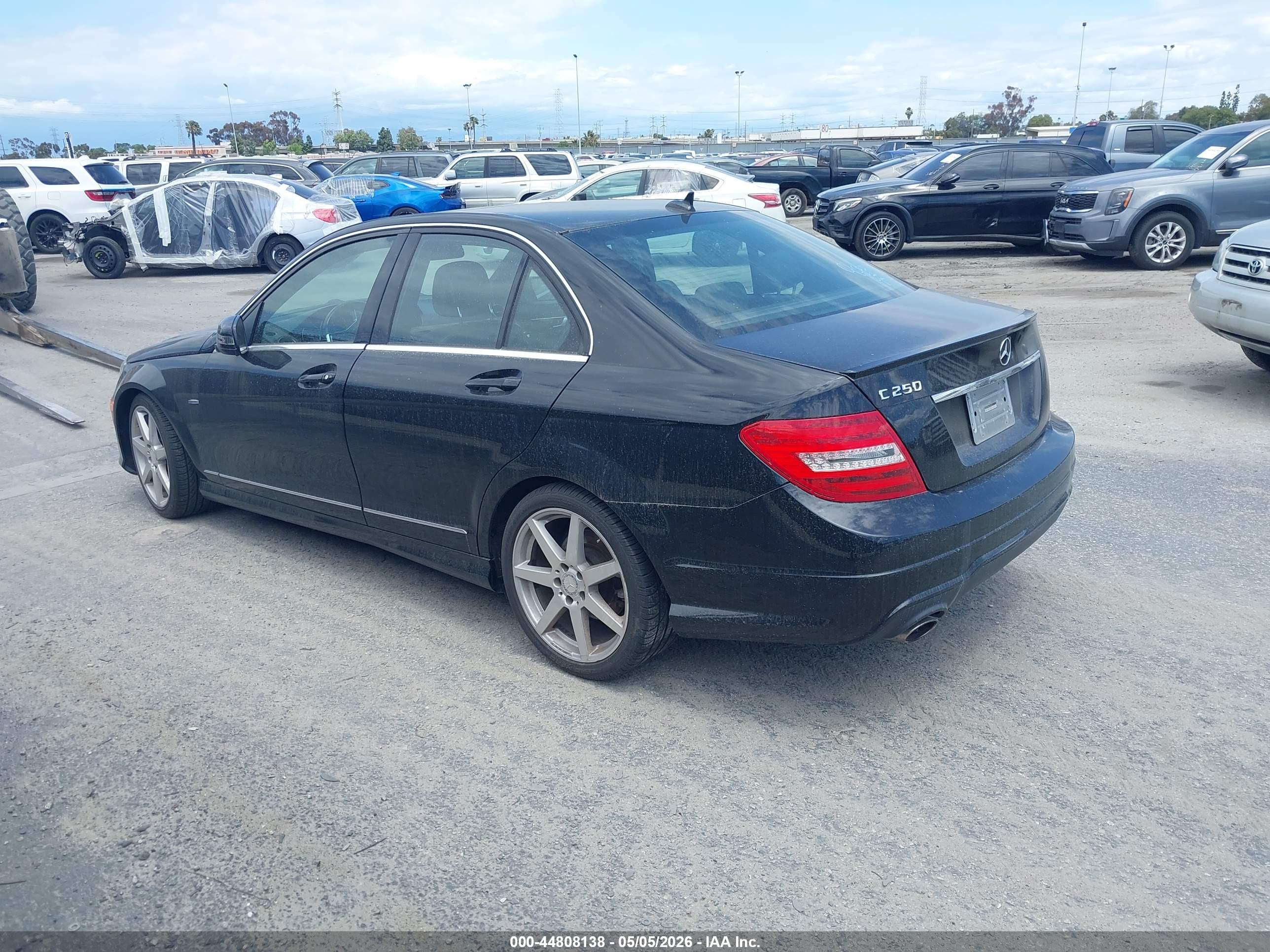 MERCEDES-BENZ C image 3