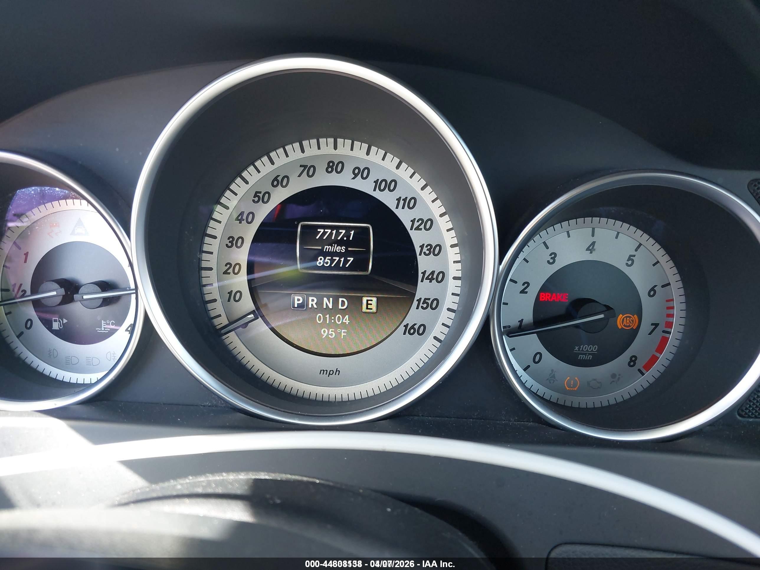 MERCEDES-BENZ C image 7