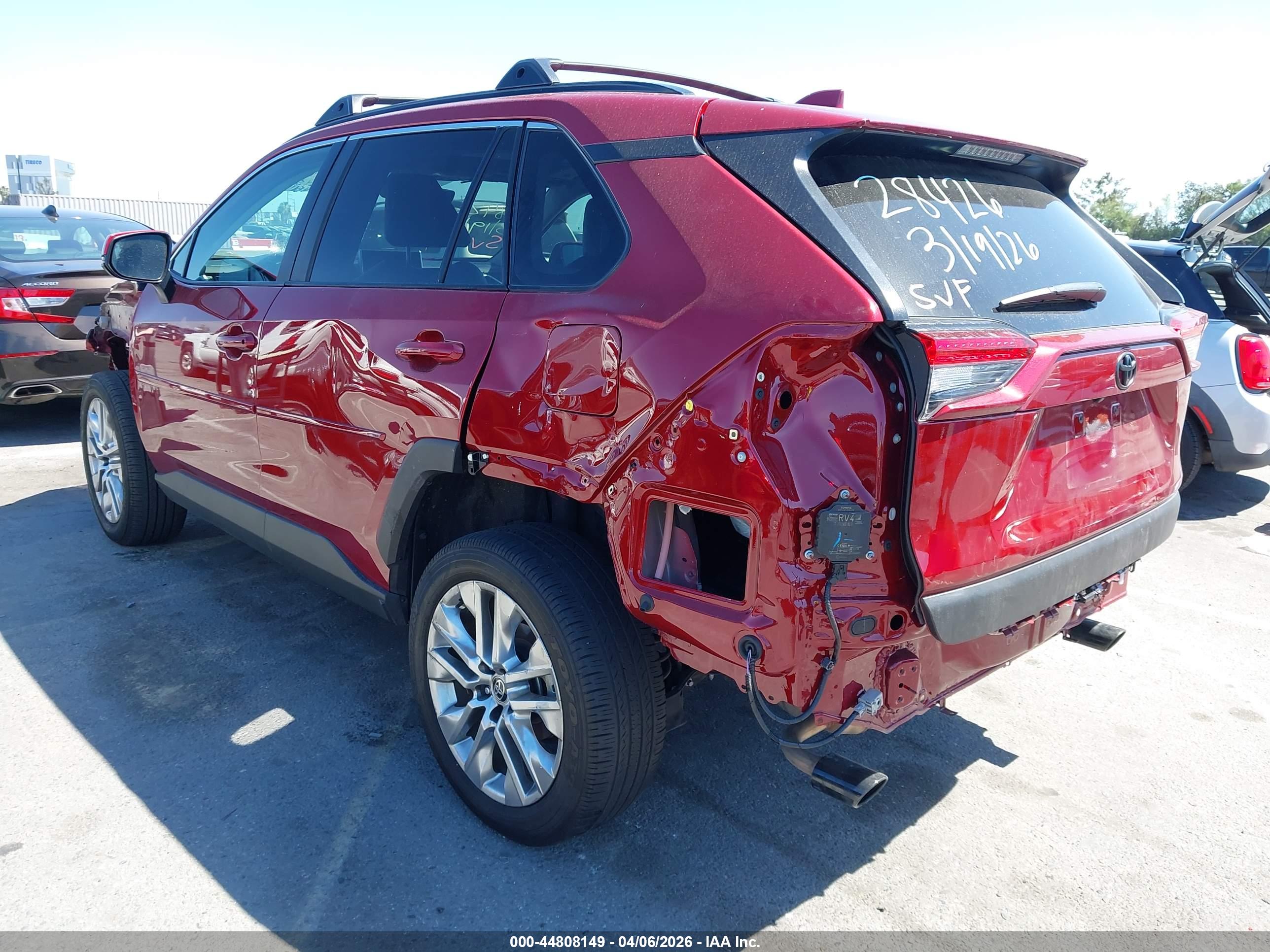 TOYOTA RAV4 image 3