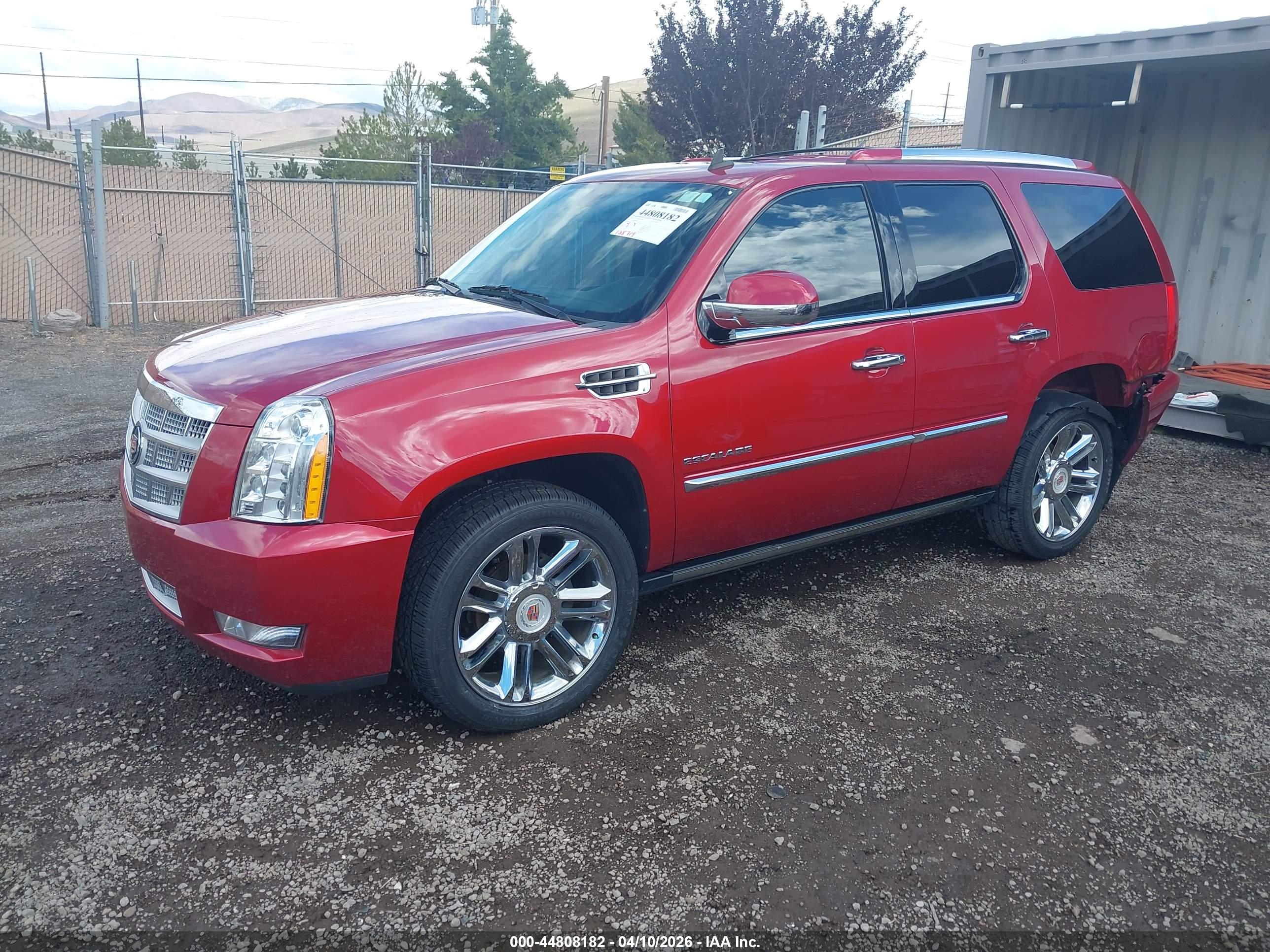 CADILLAC ESCALADE image 2