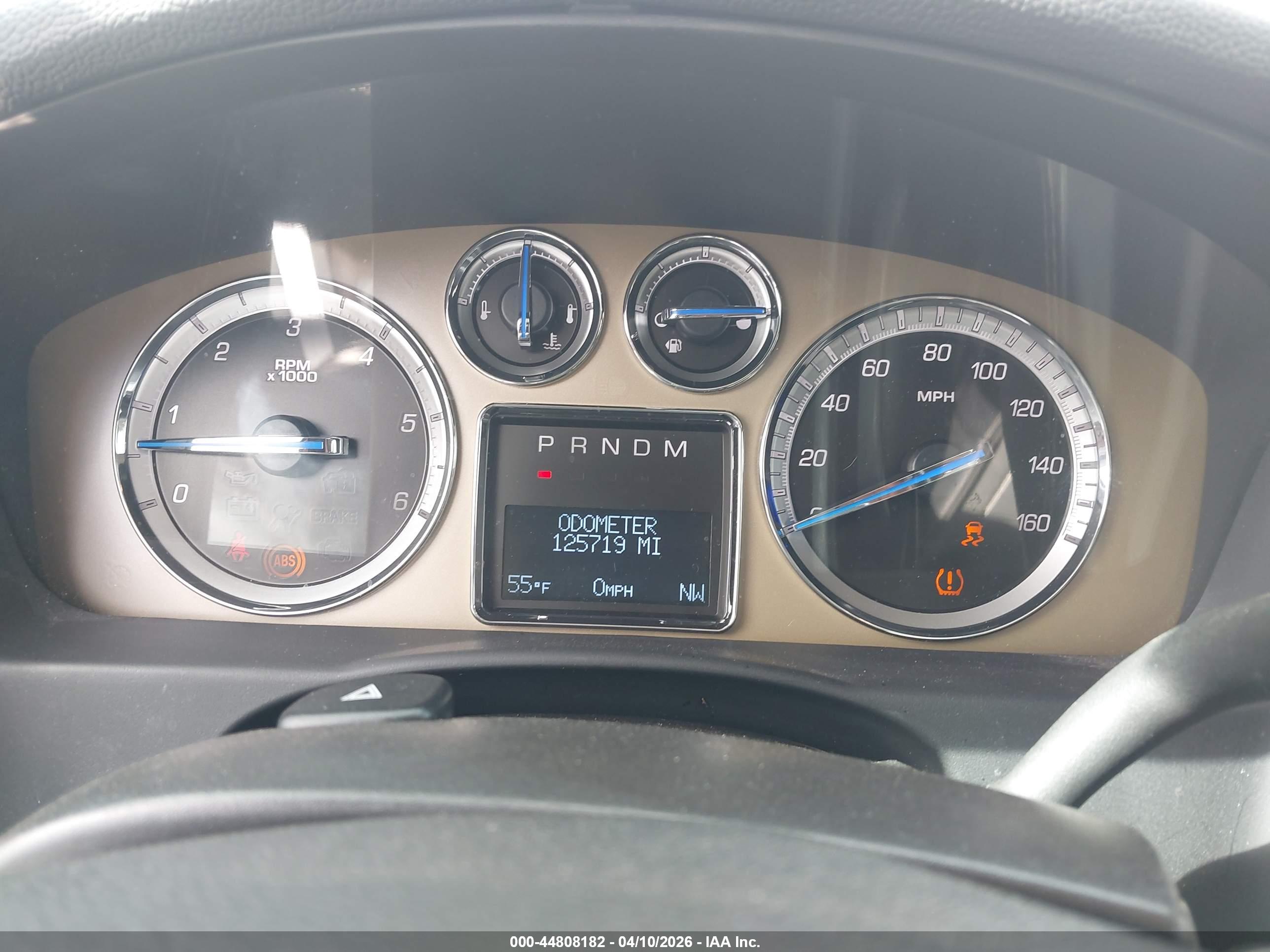CADILLAC ESCALADE image 7
