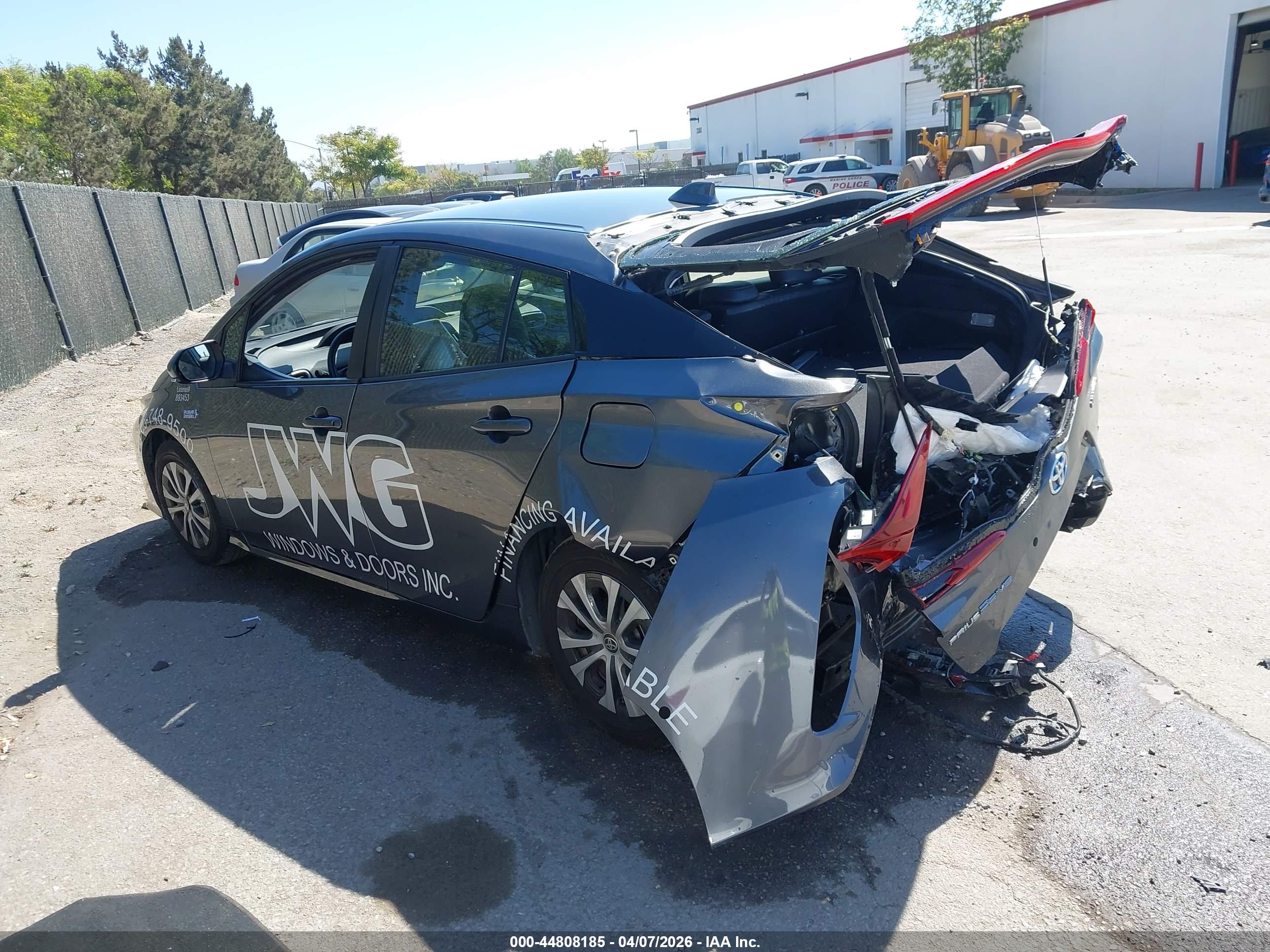 TOYOTA PRIUS image 3