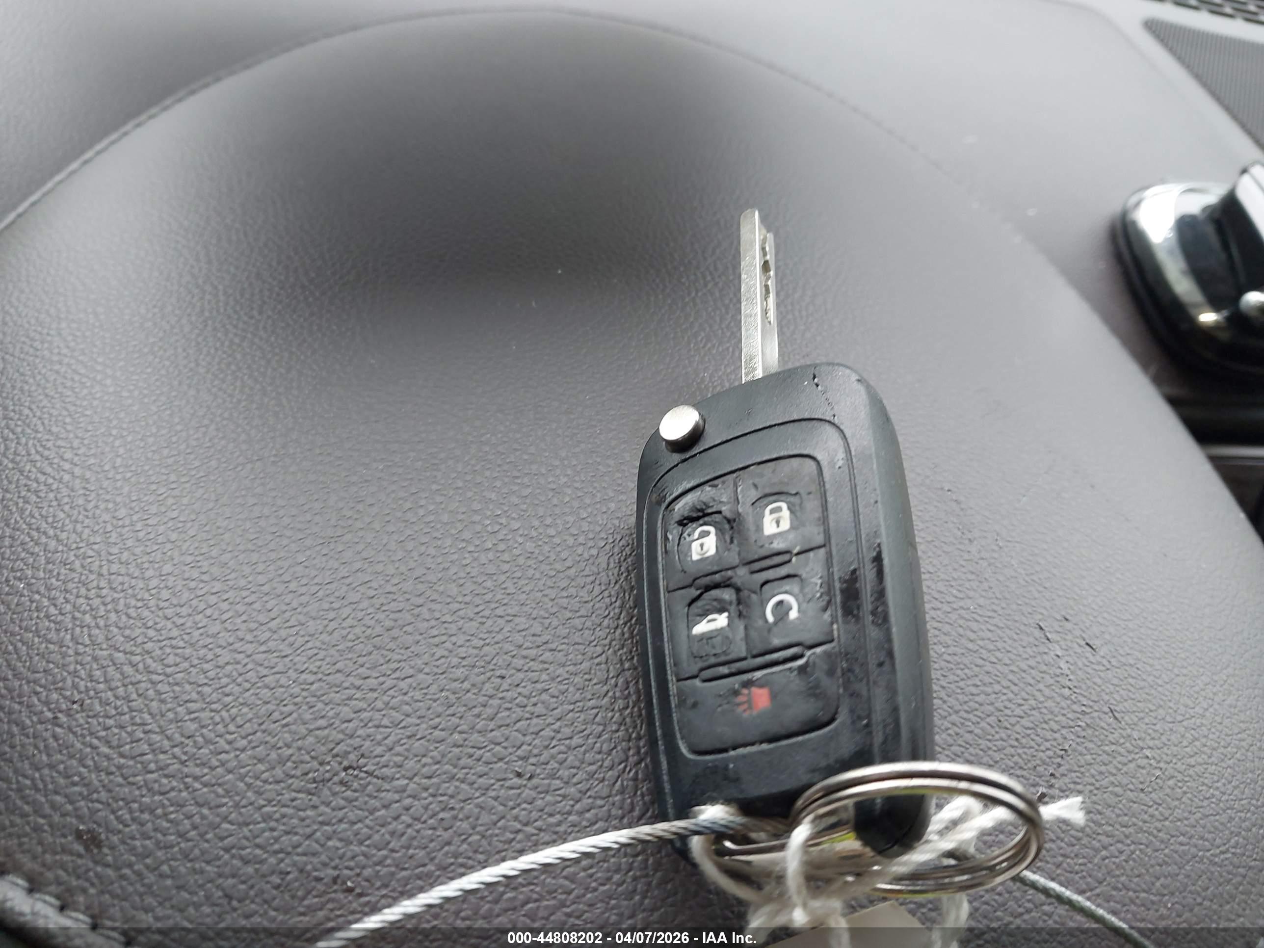 BUICK LACROSSE image 11
