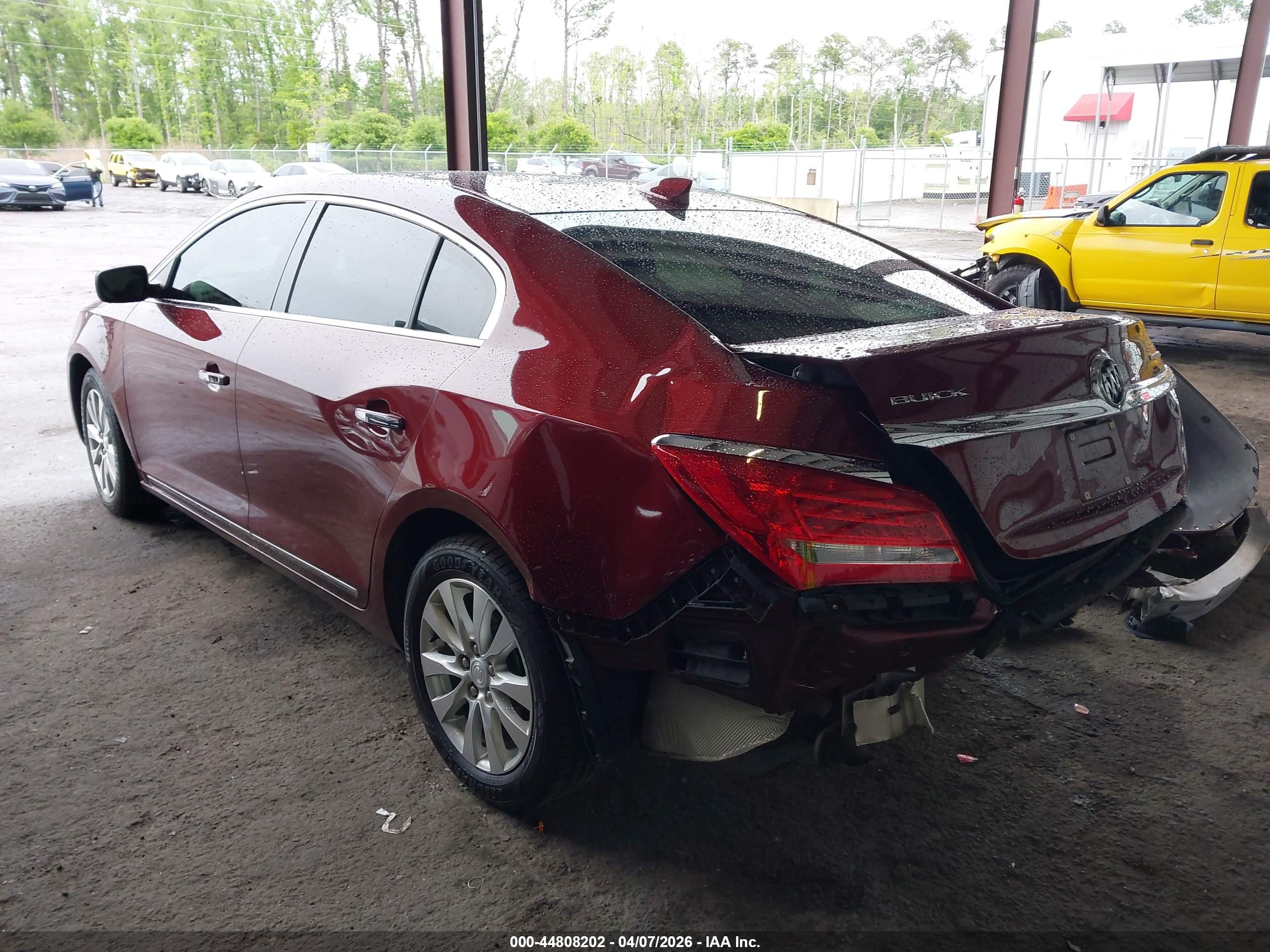 BUICK LACROSSE image 3