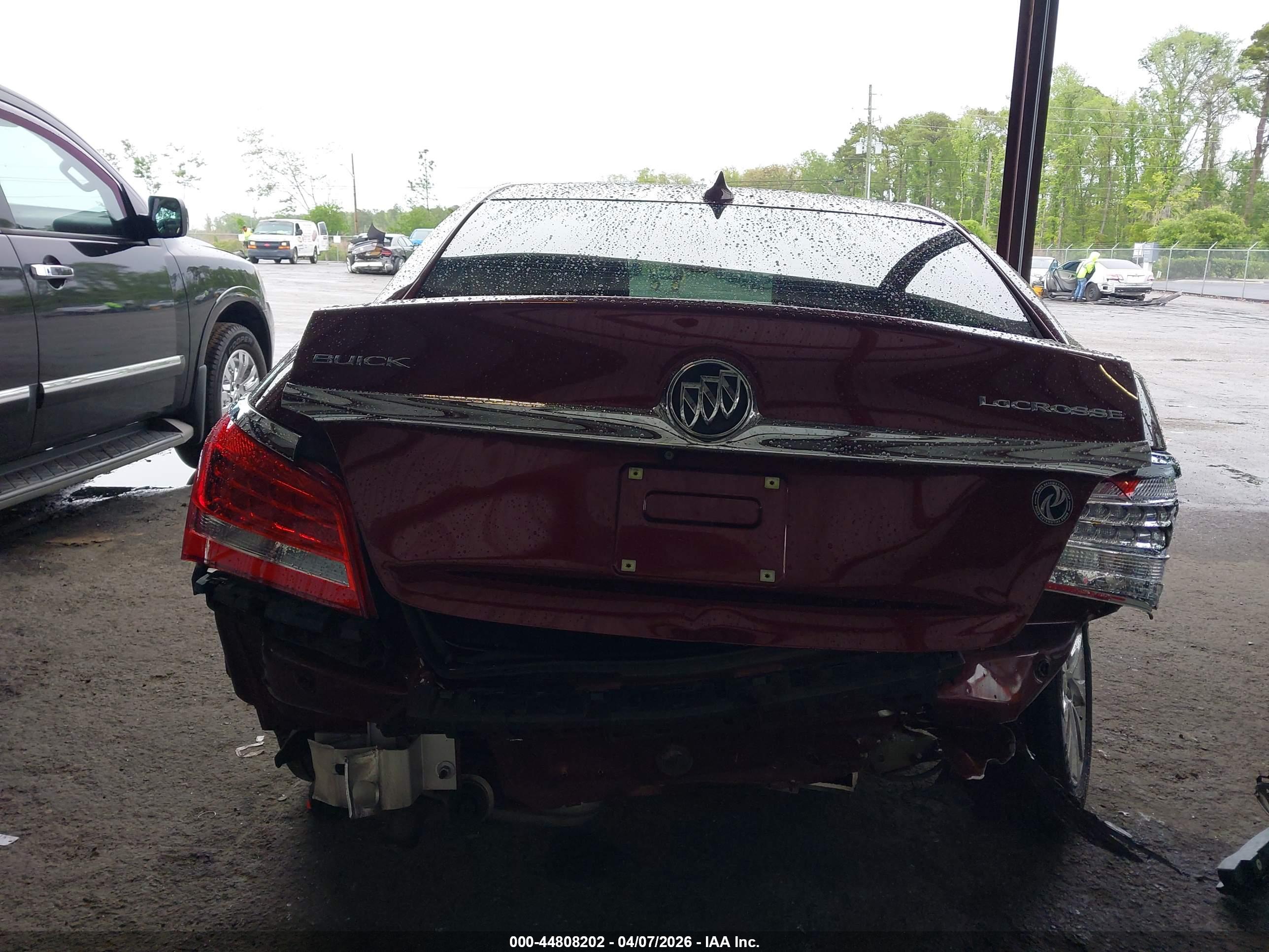 BUICK LACROSSE image 6