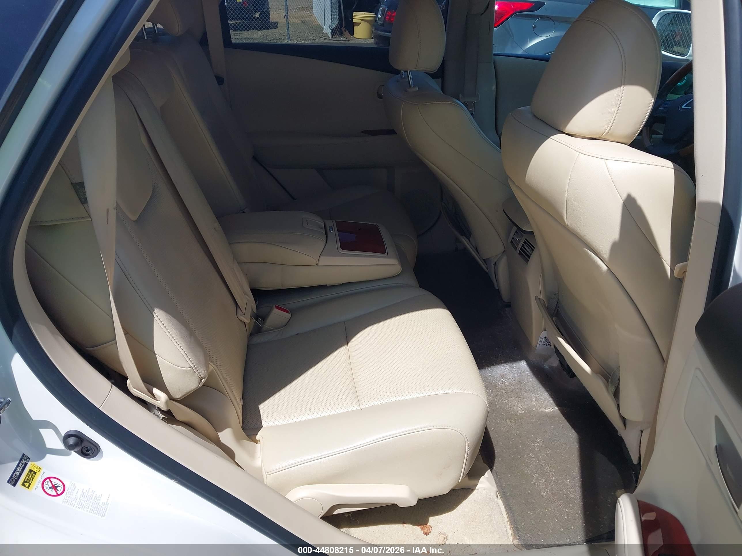 LEXUS RX image 8