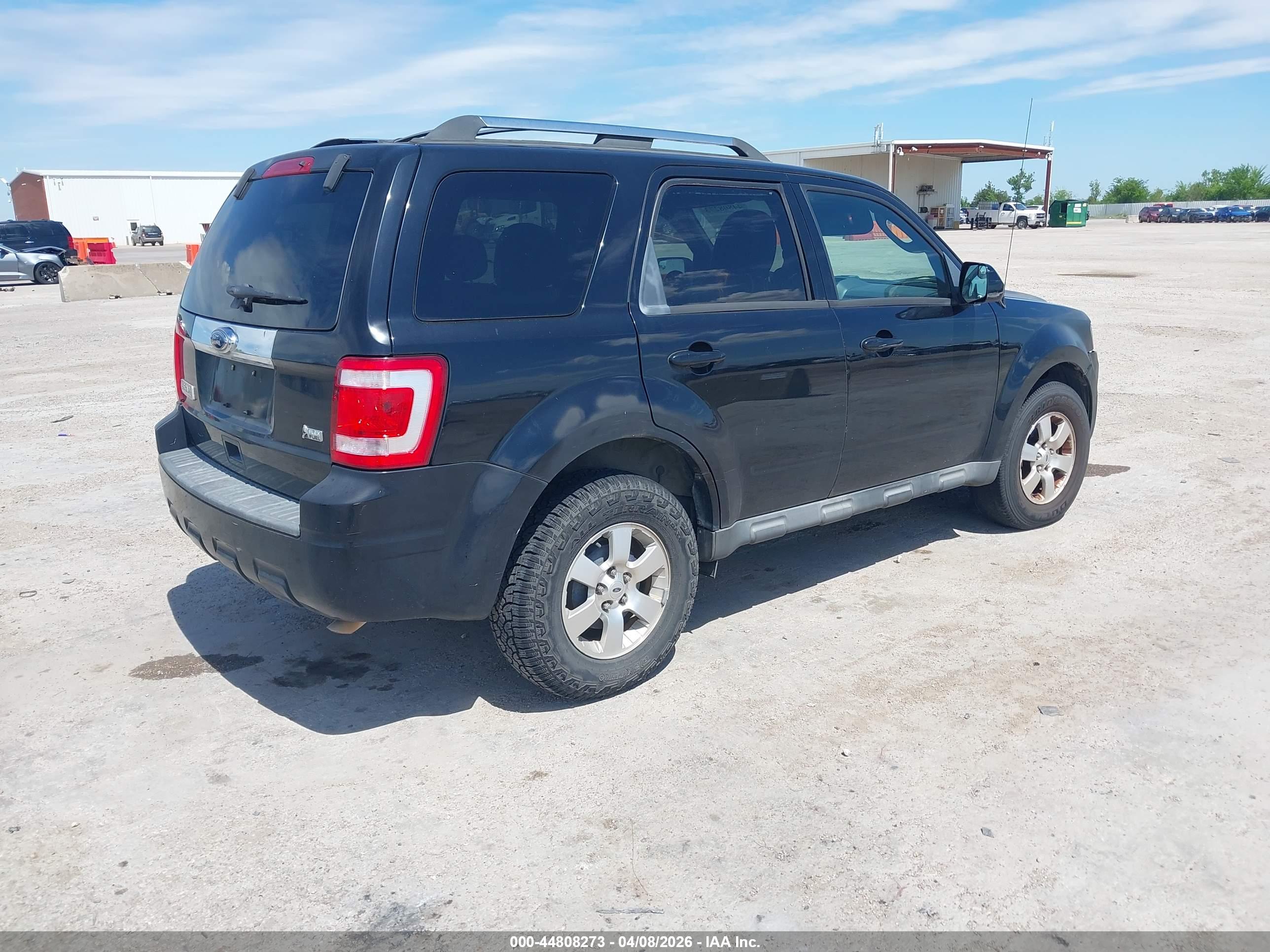 FORD ESCAPE image 4