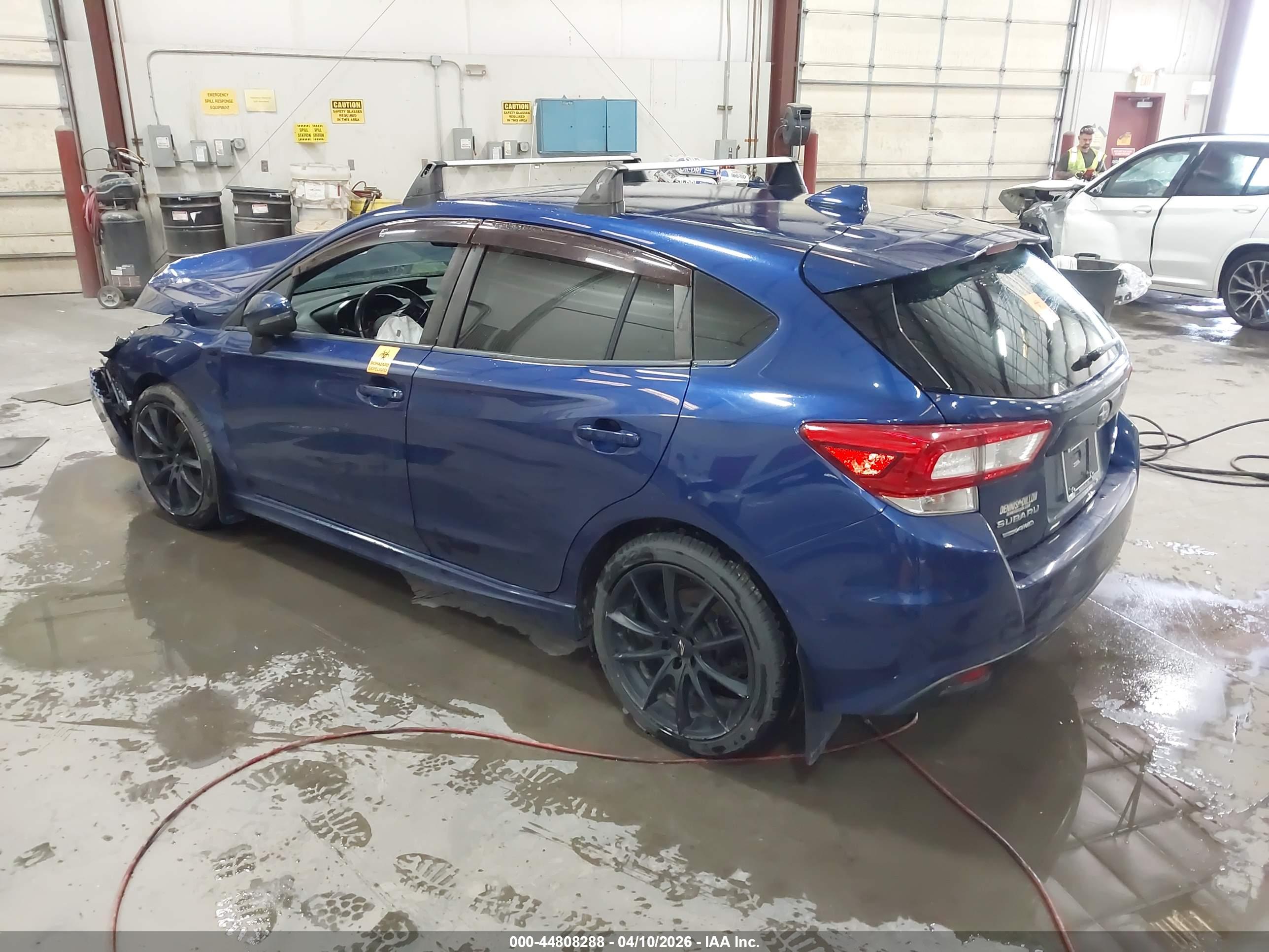 SUBARU IMPREZA image 3