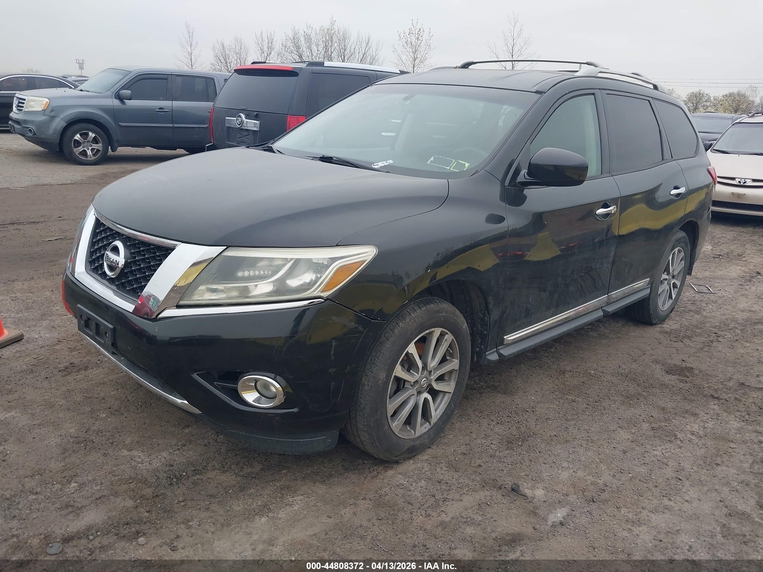 NISSAN PATHFINDER image 2