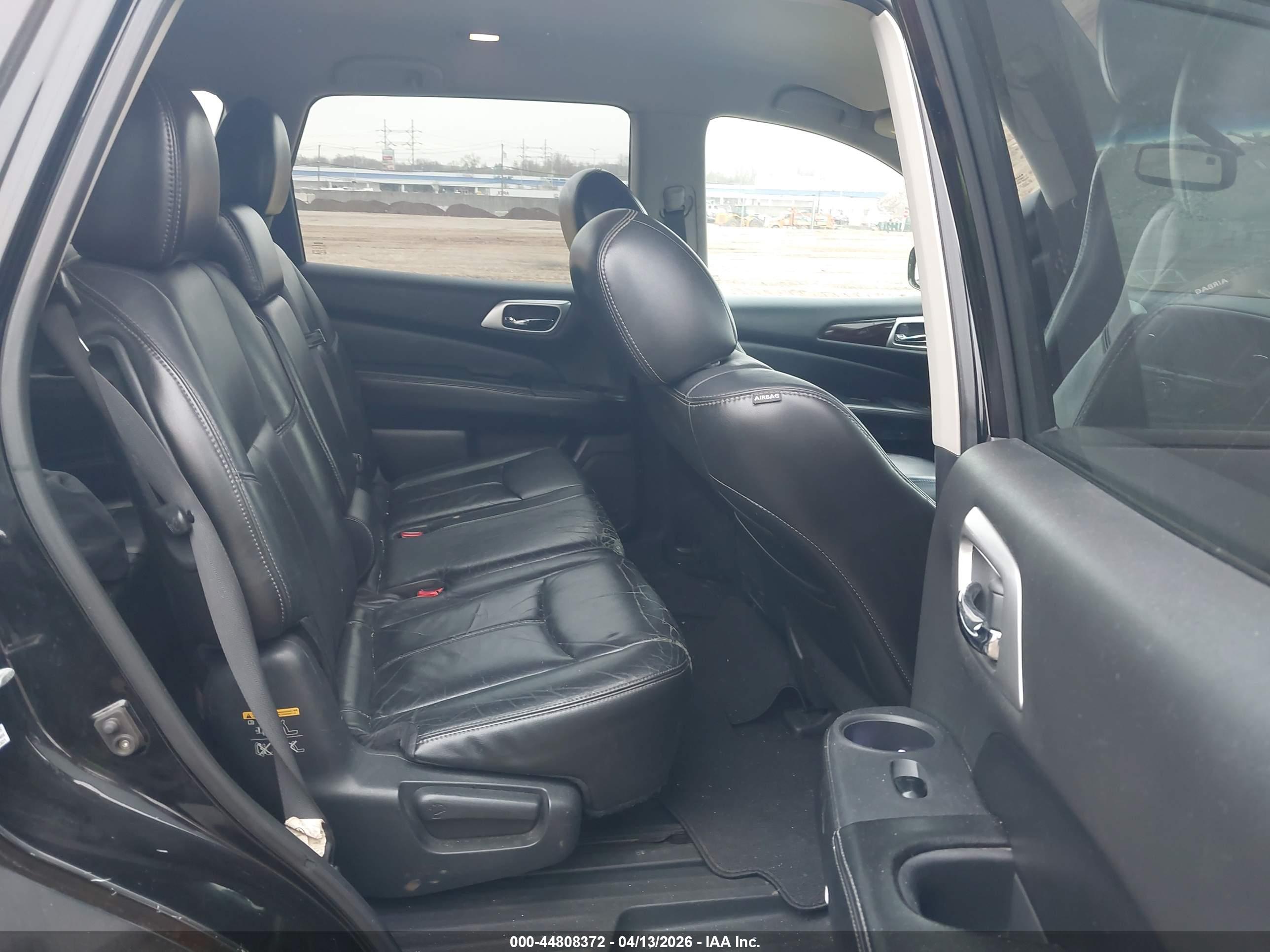 NISSAN PATHFINDER image 8