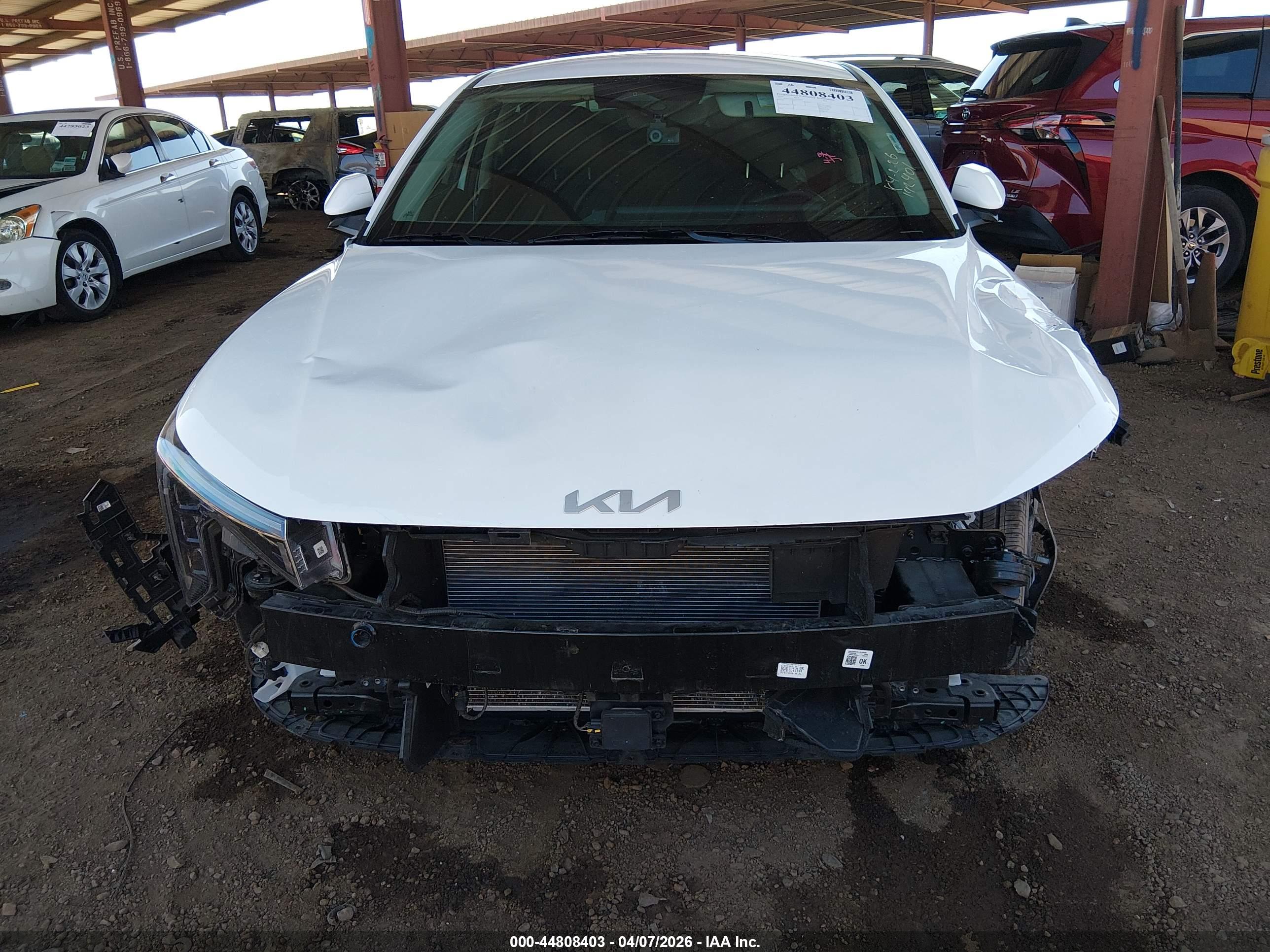 KIA K4 image 6