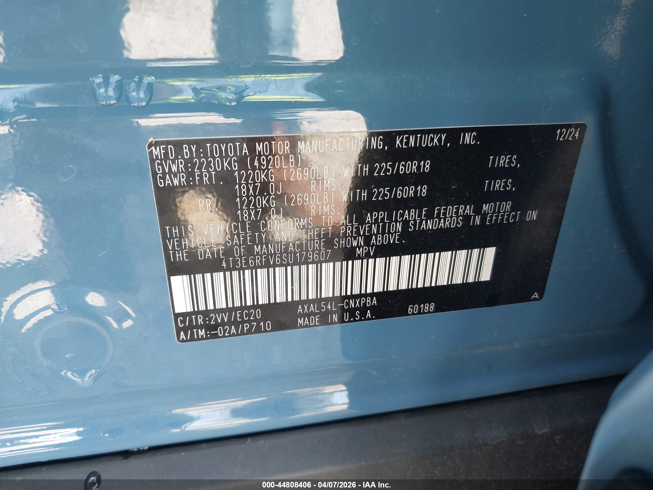 TOYOTA RAV4 image 9