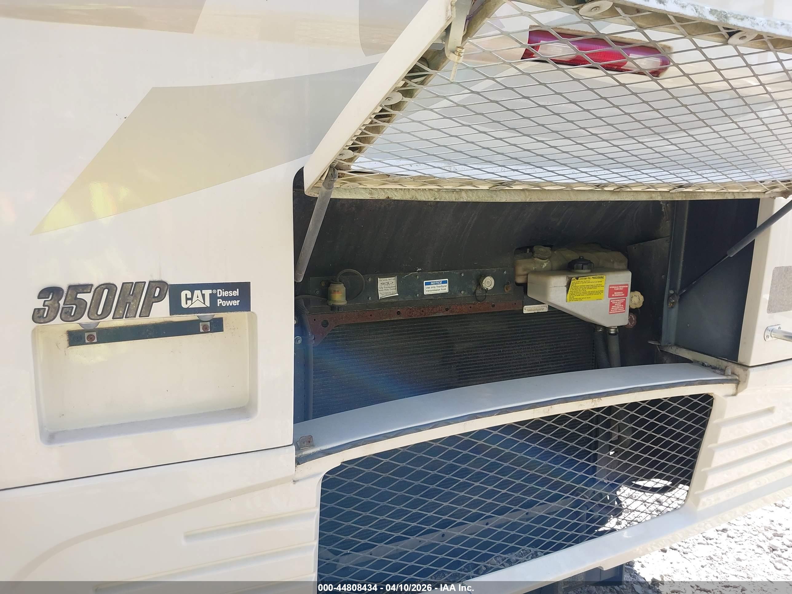 FREIGHTLINER CHASSIS image 10