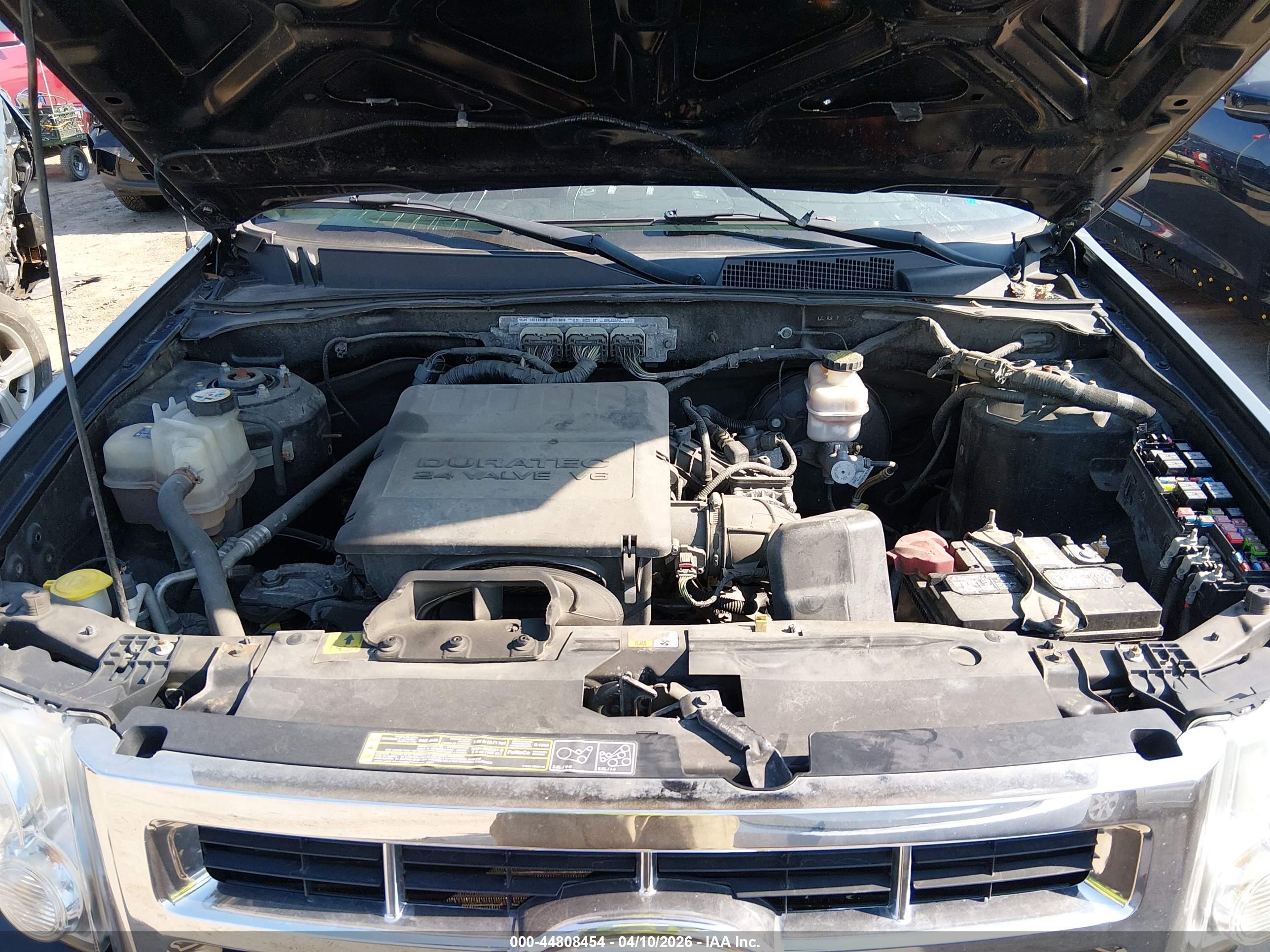 FORD ESCAPE image 10
