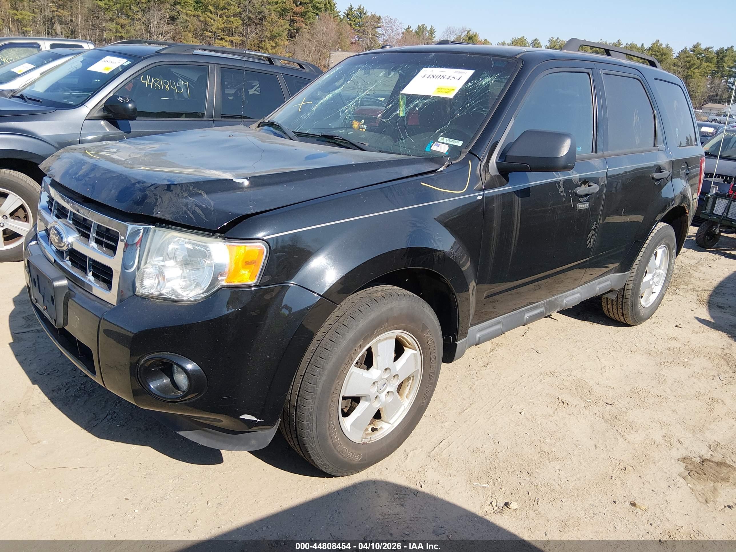 FORD ESCAPE image 2