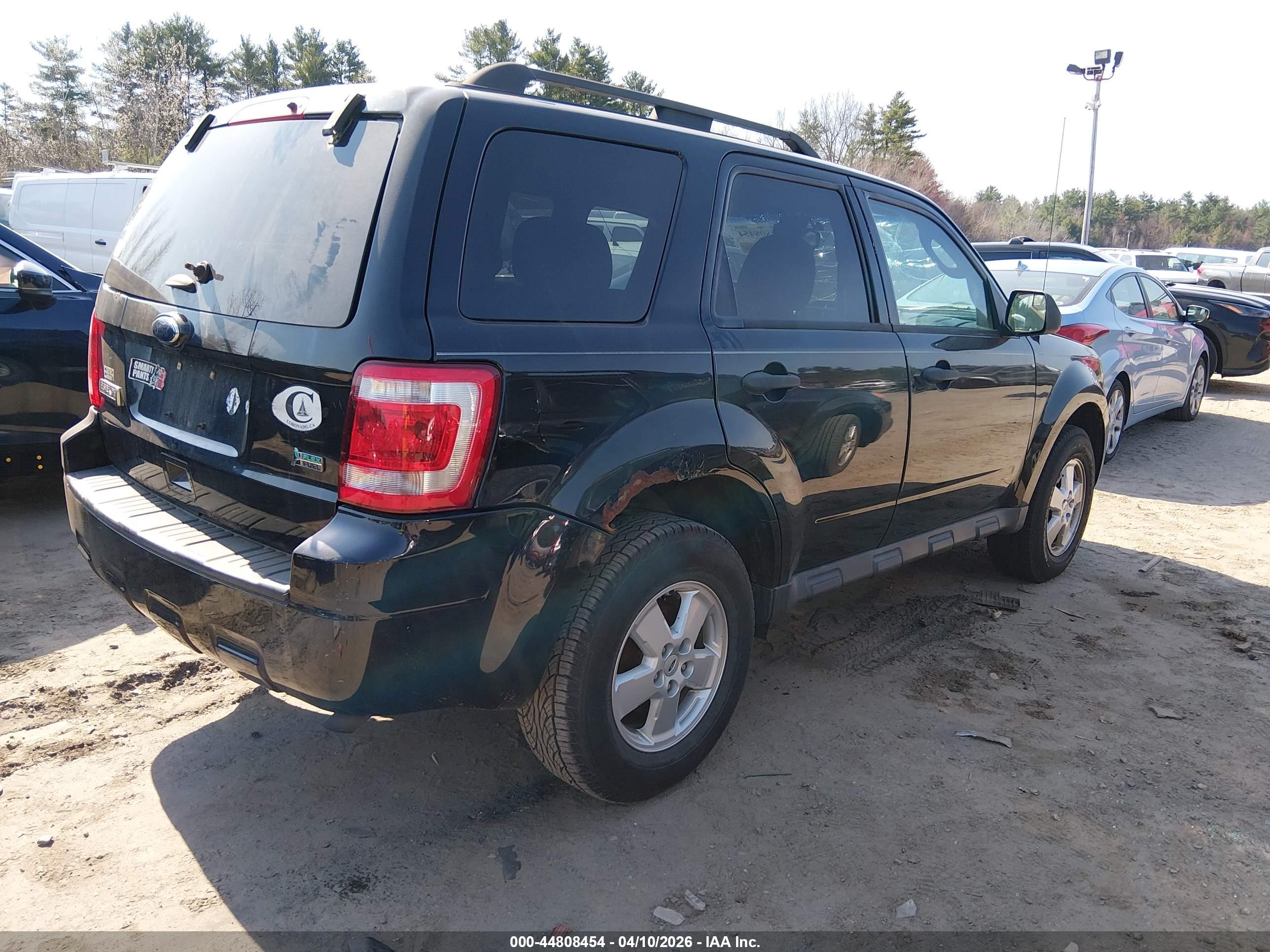 FORD ESCAPE image 4