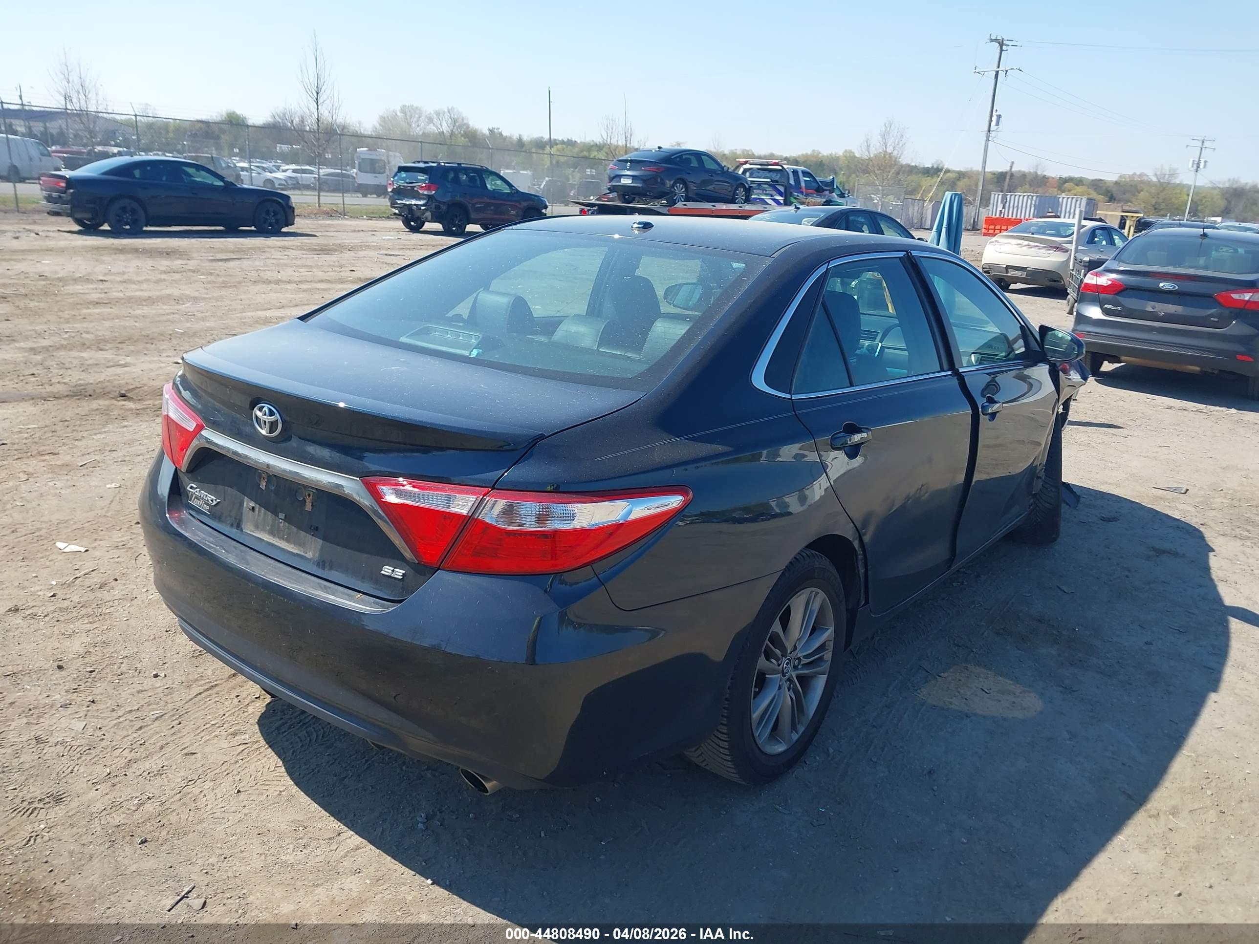 TOYOTA CAMRY image 4