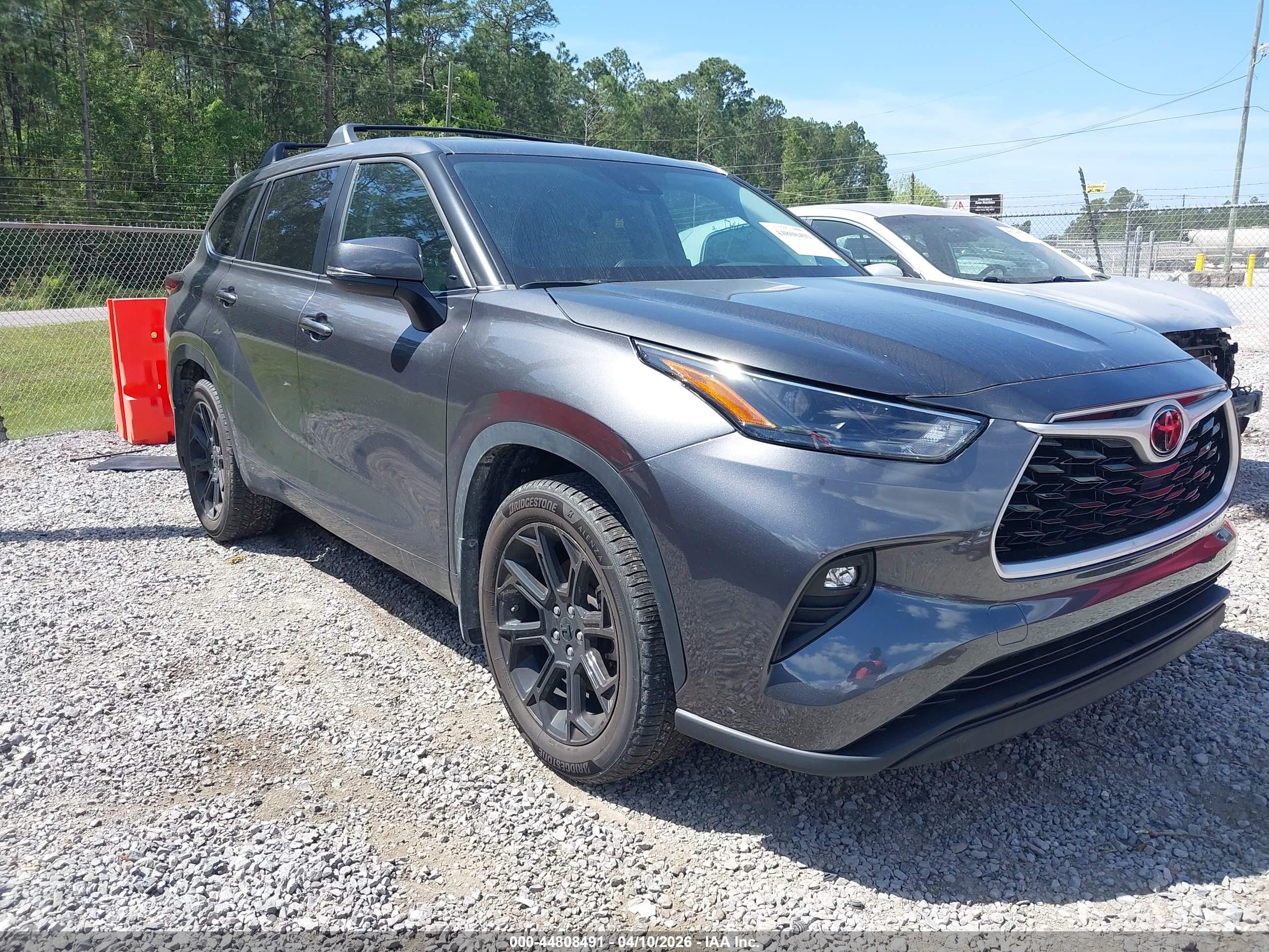 TOYOTA HIGHLANDER image 6