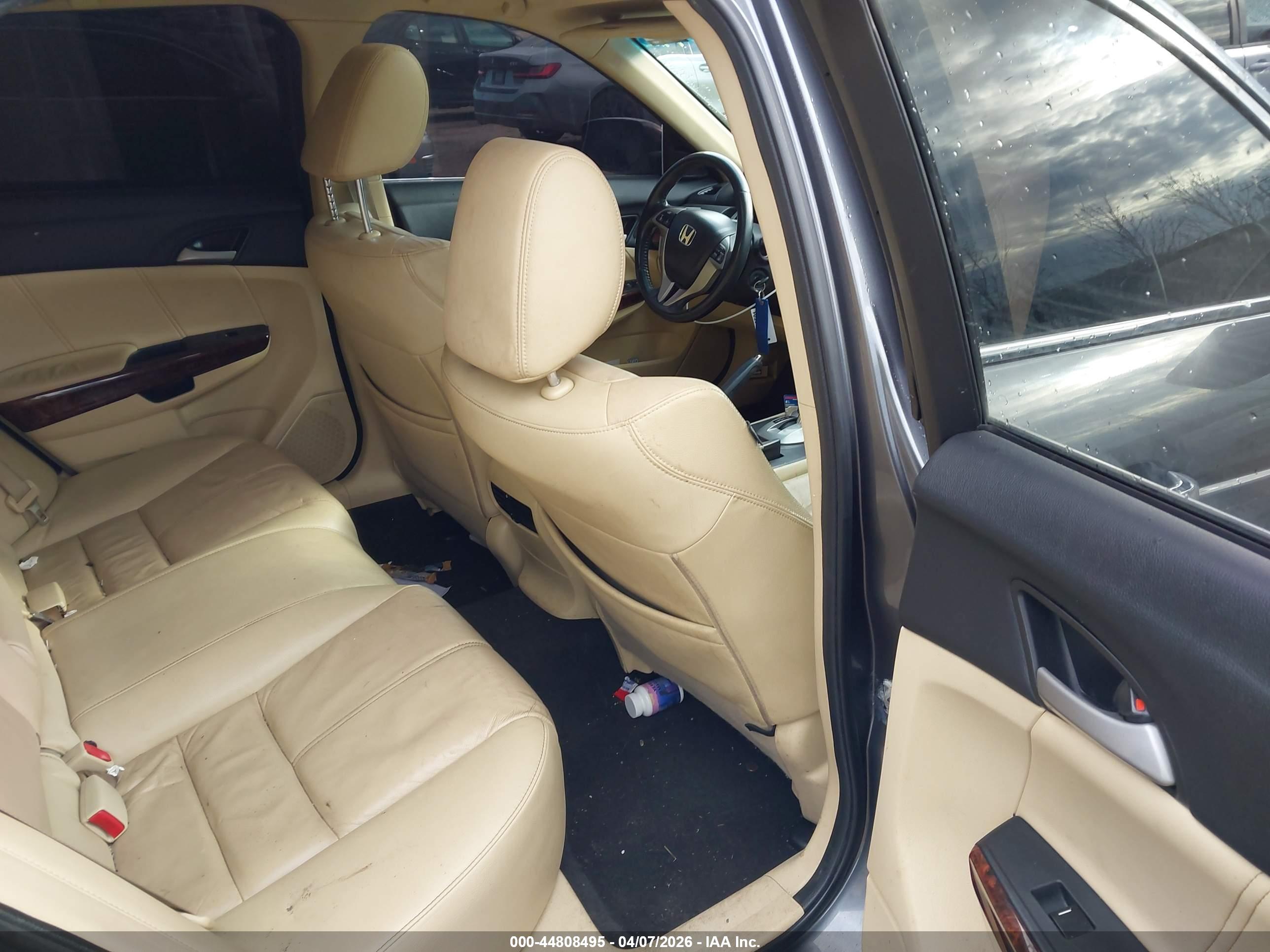 HONDA ACCORD image 8