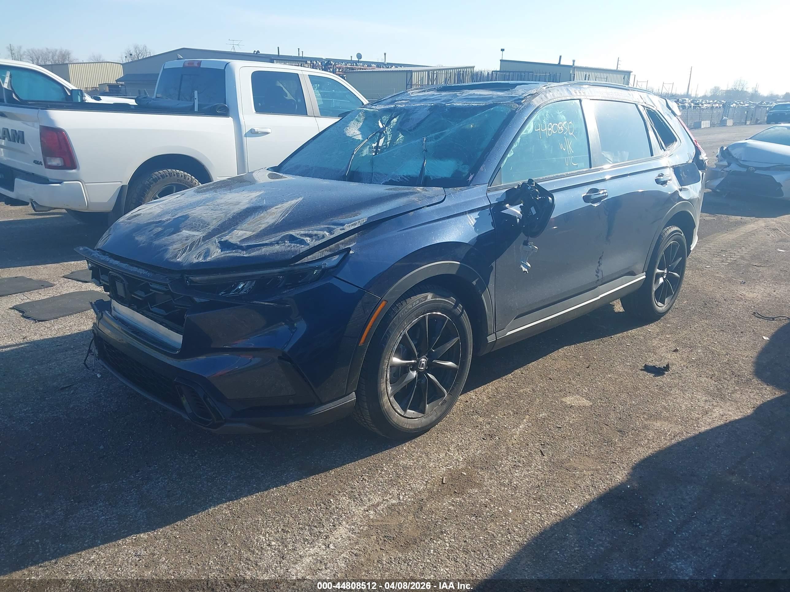 HONDA CR-V image 2