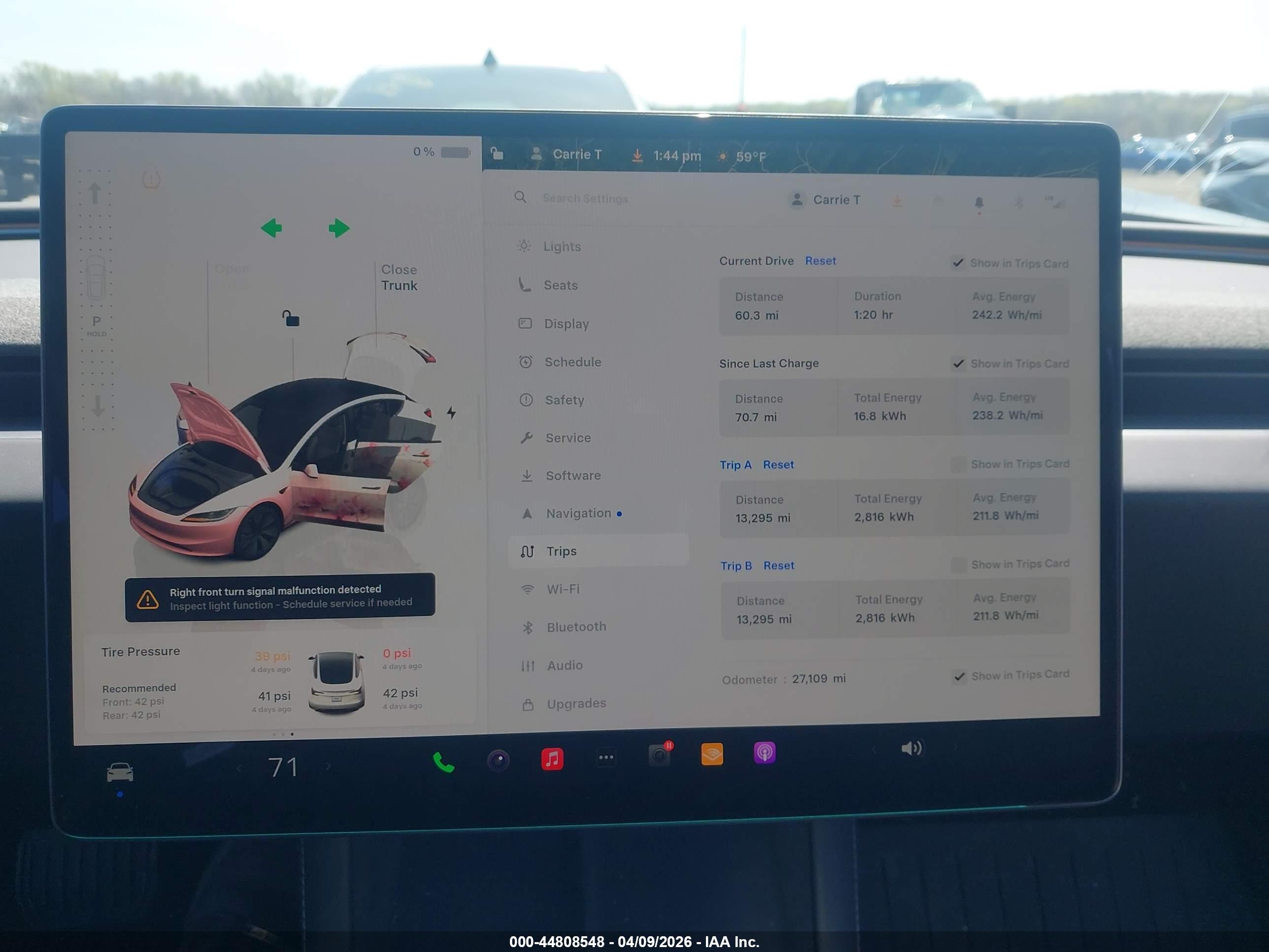 TESLA MODEL image 7