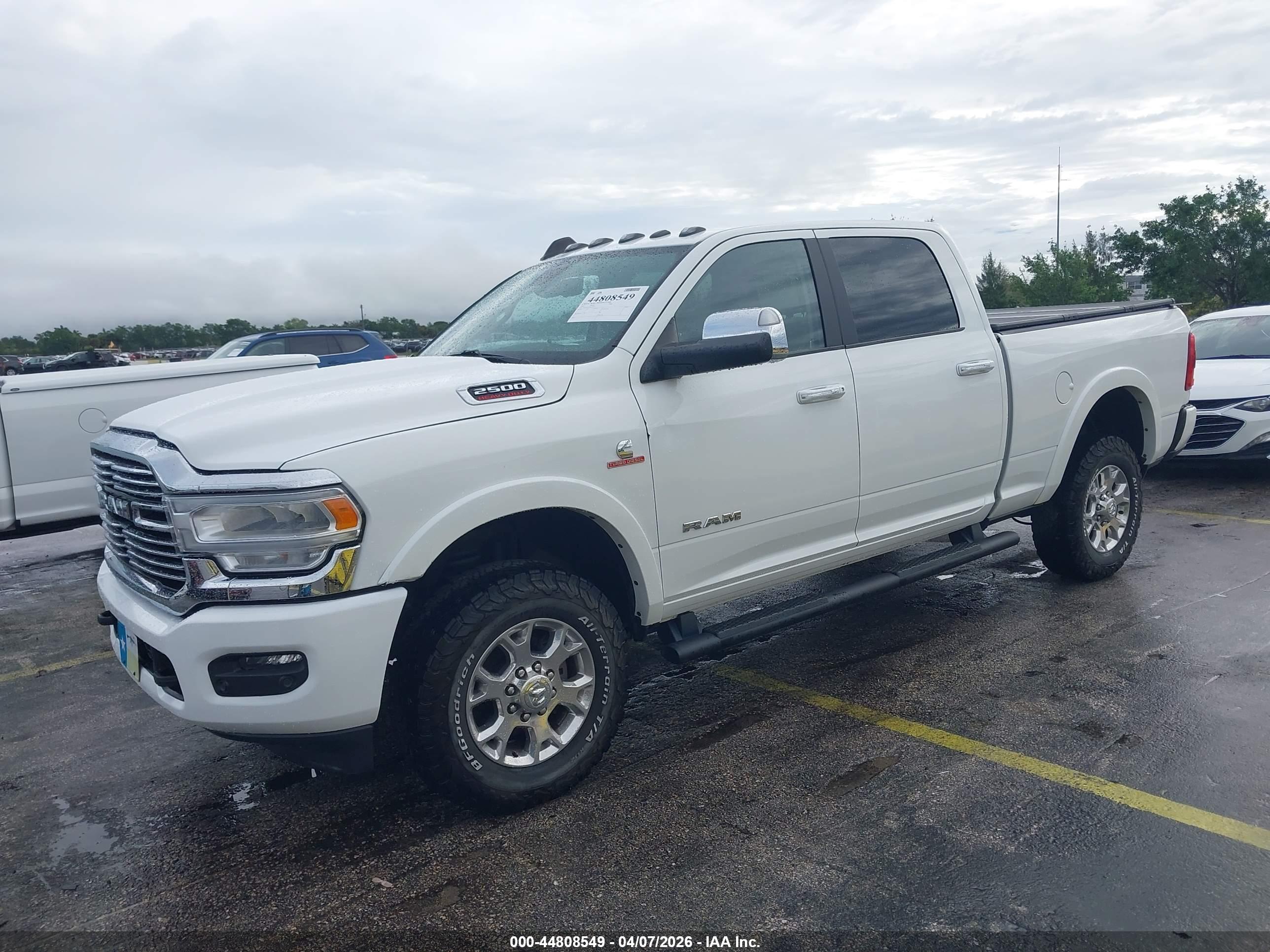 RAM 2500 image 2