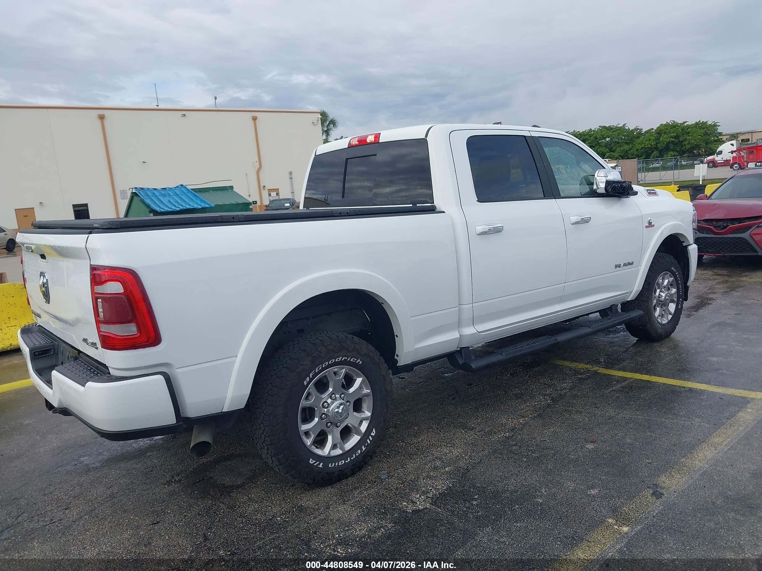 RAM 2500 image 4