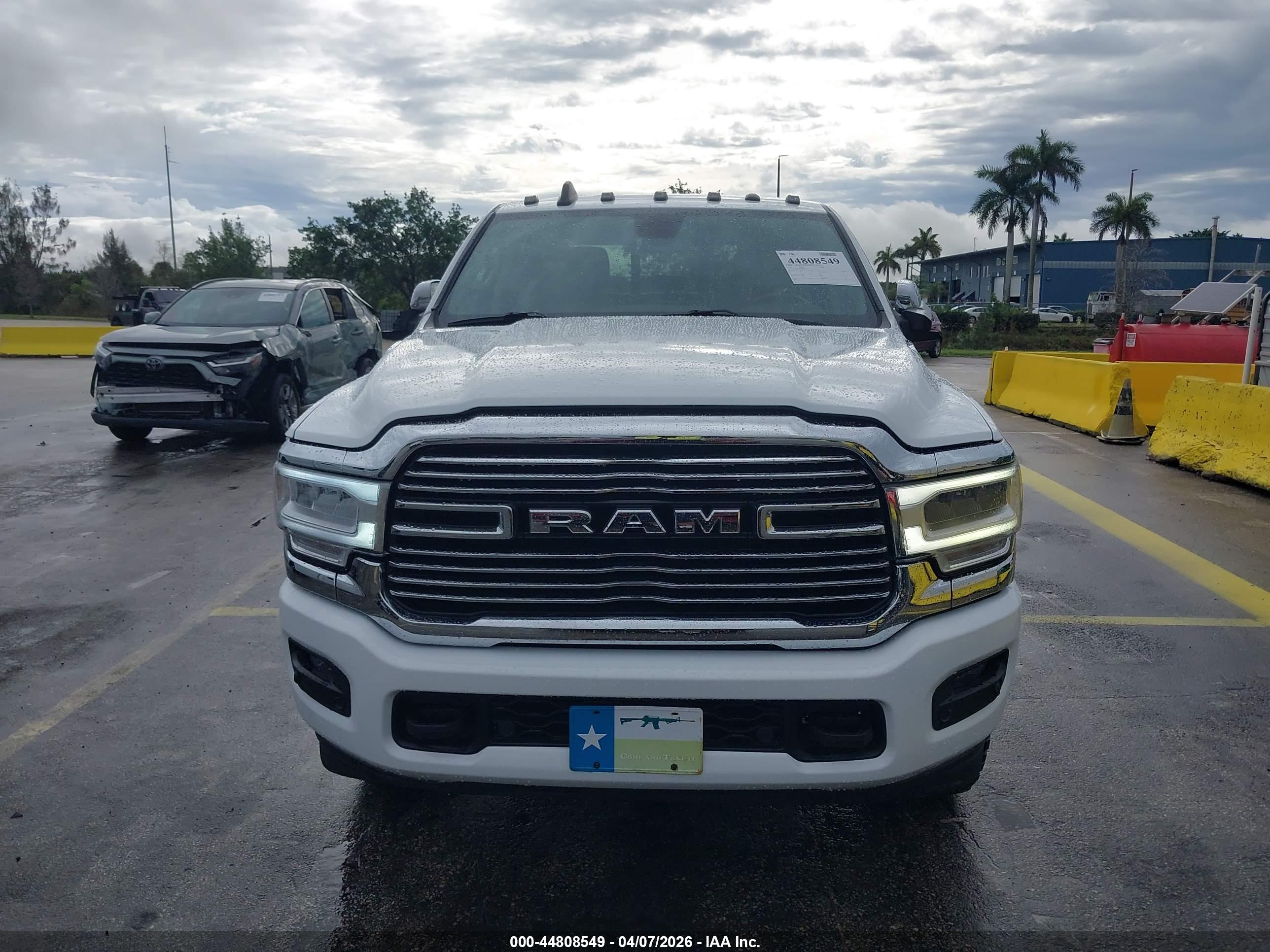 RAM 2500 image 6
