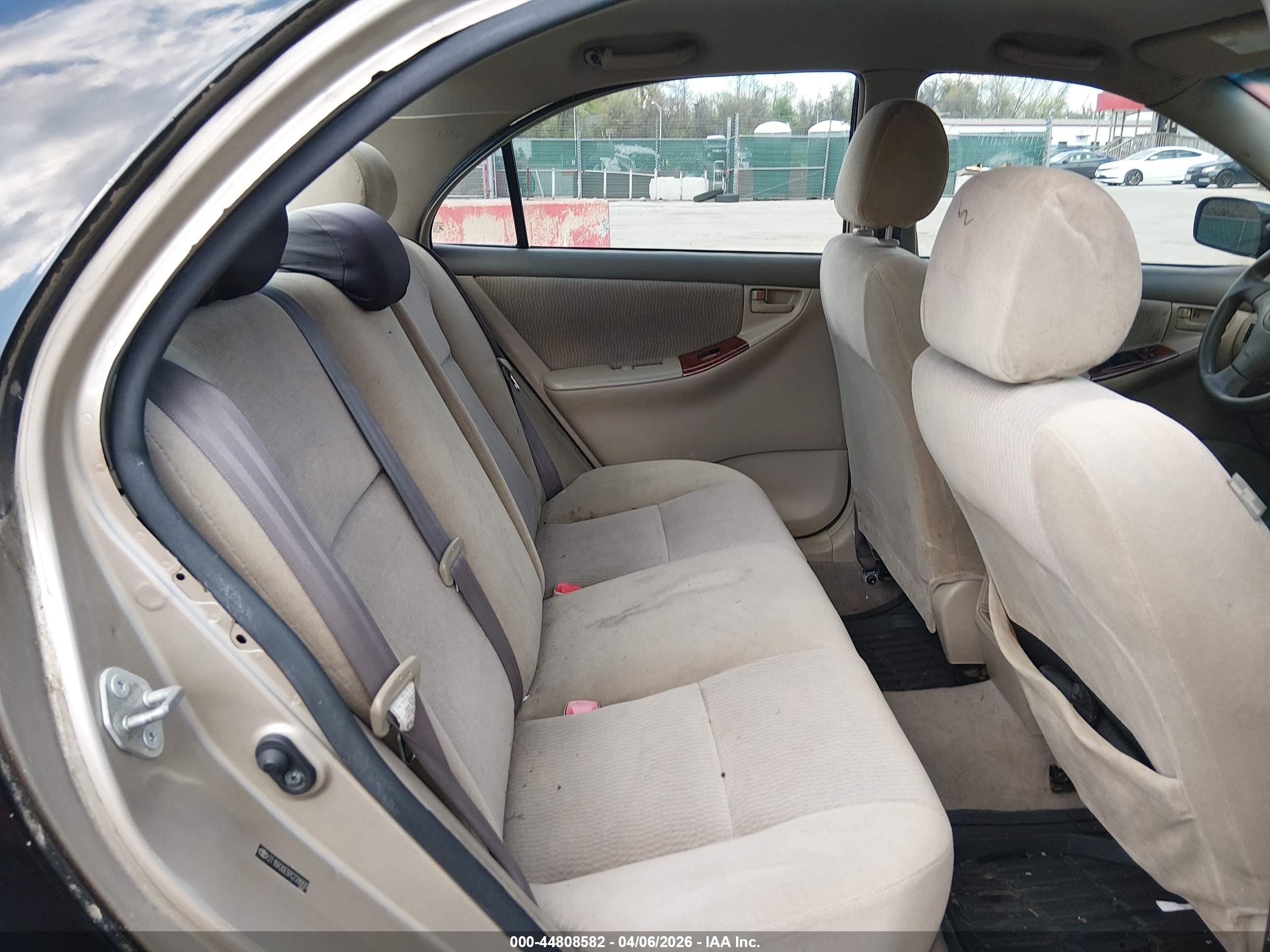 TOYOTA COROLLA image 8